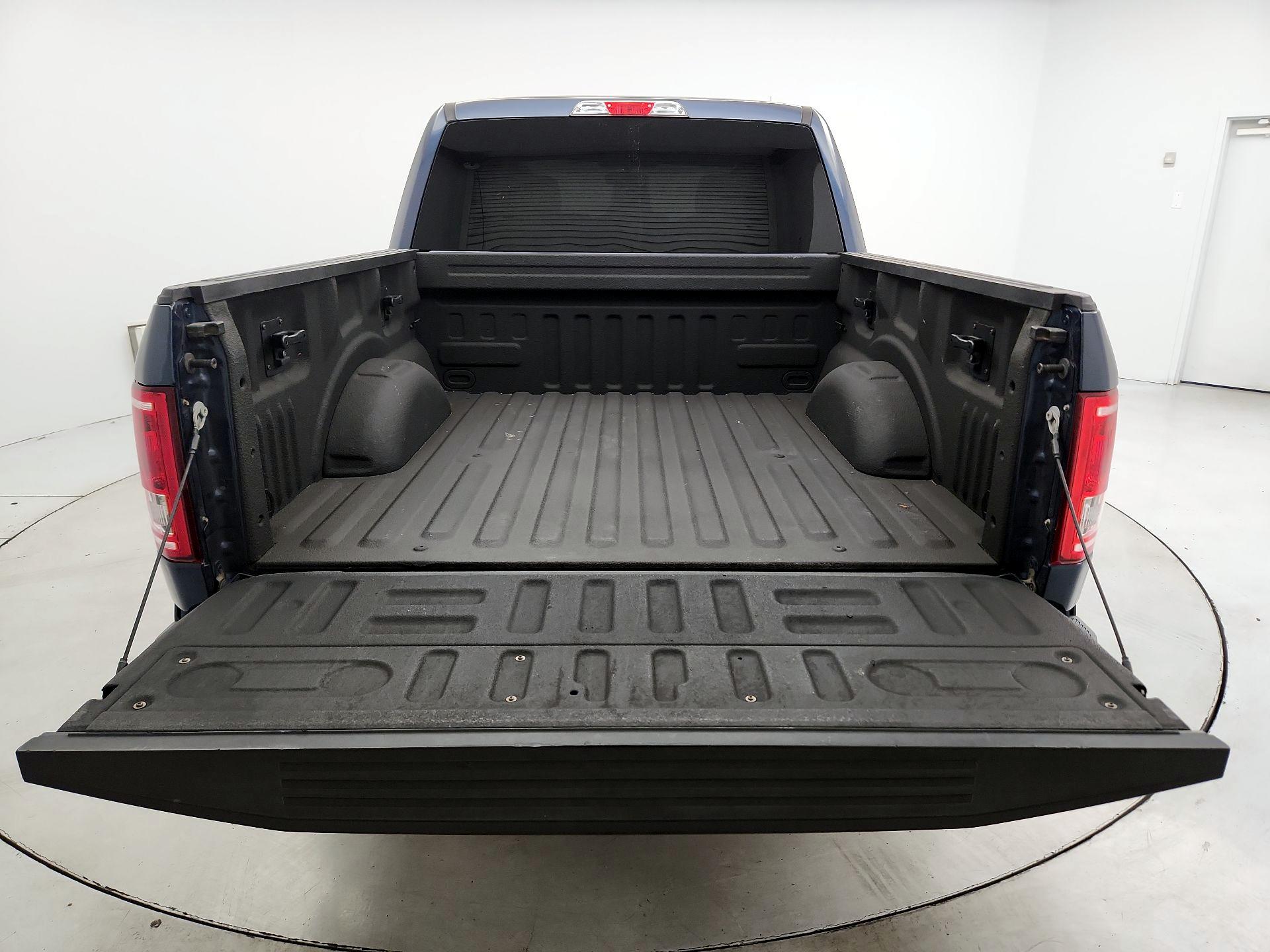 Thumbnail: 2016 Ford F-150 - 19