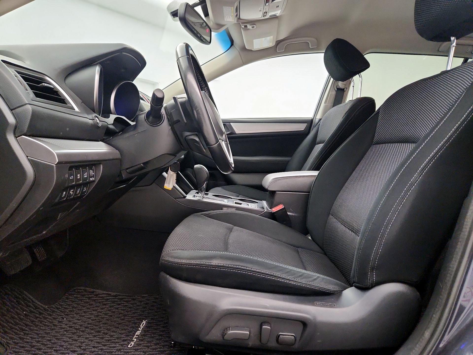 Thumbnail: 2016 Subaru Outback - 11