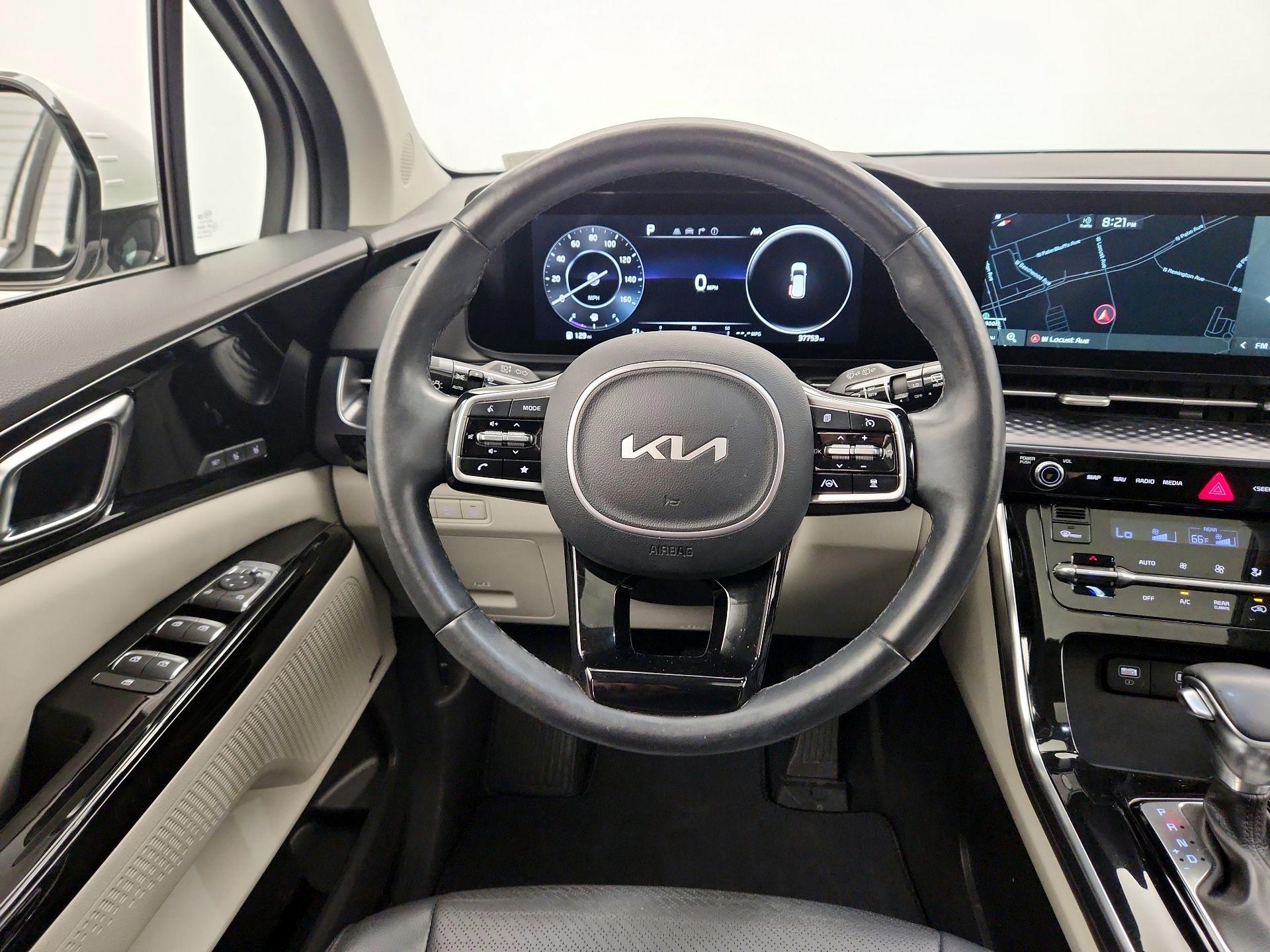 Thumbnail: 2022 Kia Carnival - 10