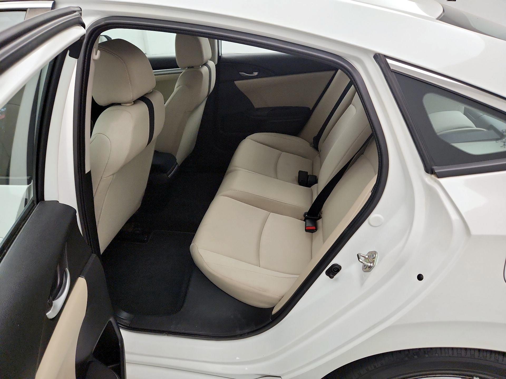 Thumbnail: 2016 Honda Civic - 18