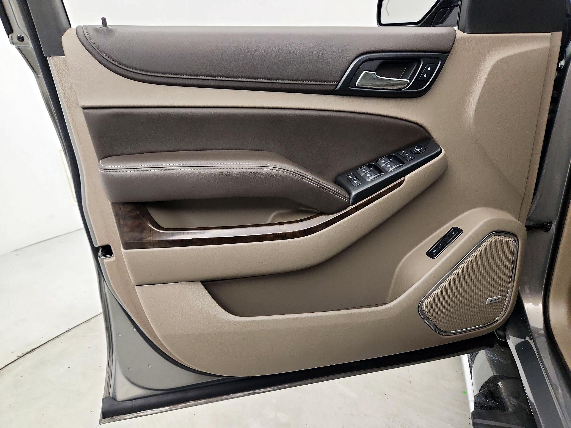 Thumbnail: 2018 Chevrolet Tahoe - 12
