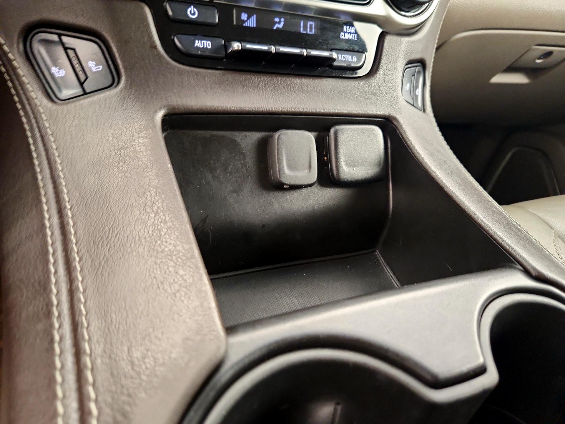 Thumbnail: 2018 Chevrolet Tahoe - 18