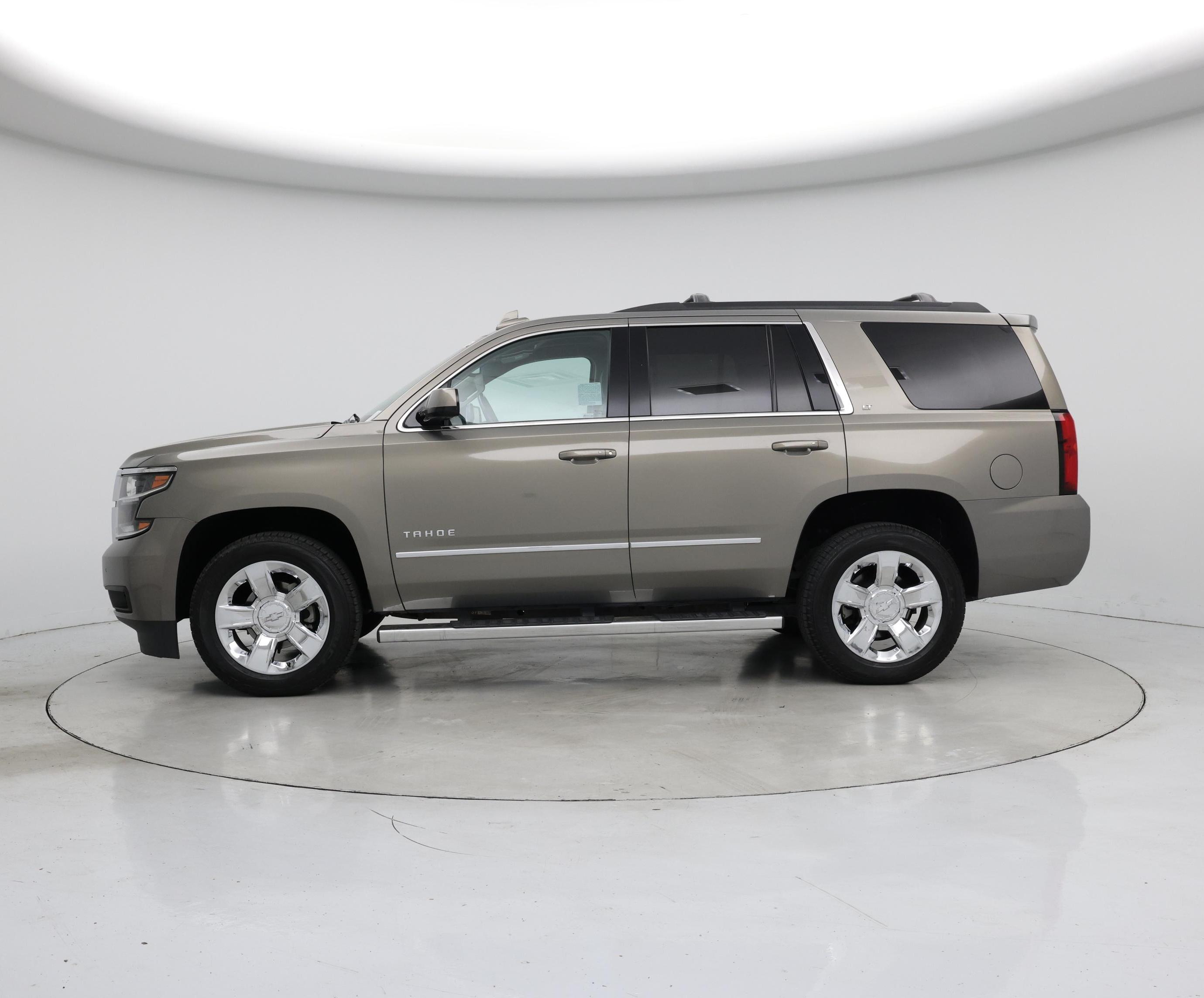Thumbnail: 2018 Chevrolet Tahoe - 3