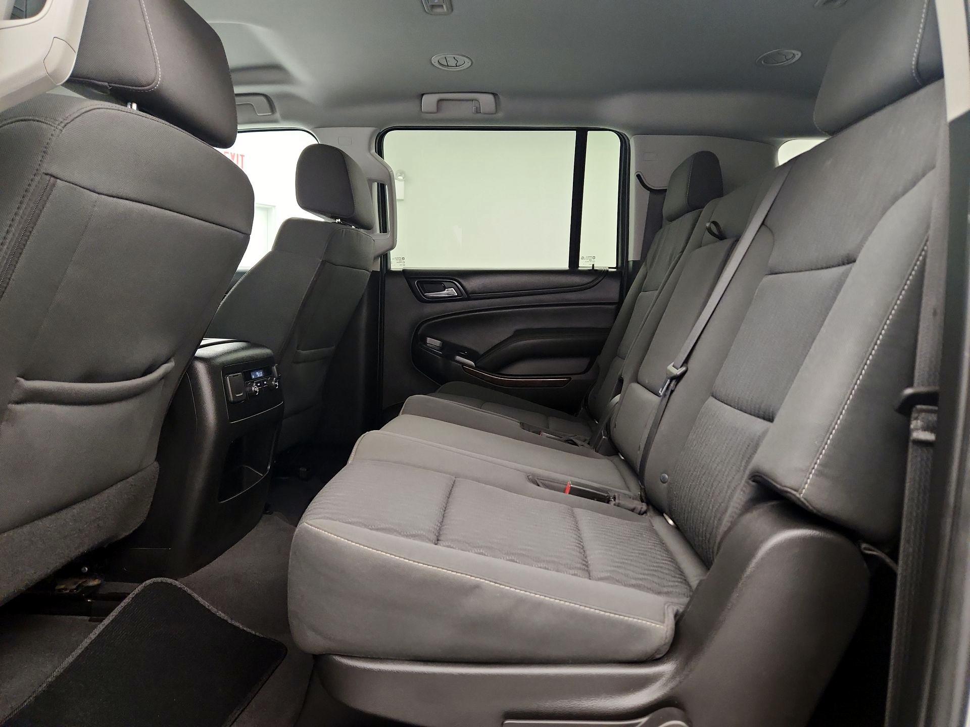 Thumbnail: 2019 Chevrolet Suburban - 19