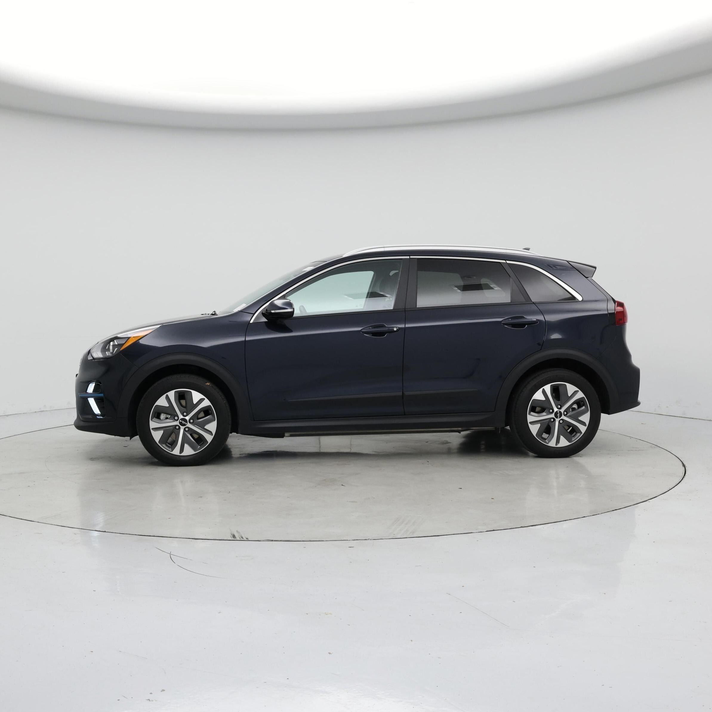 Thumbnail: 2022 Kia Niro - 3