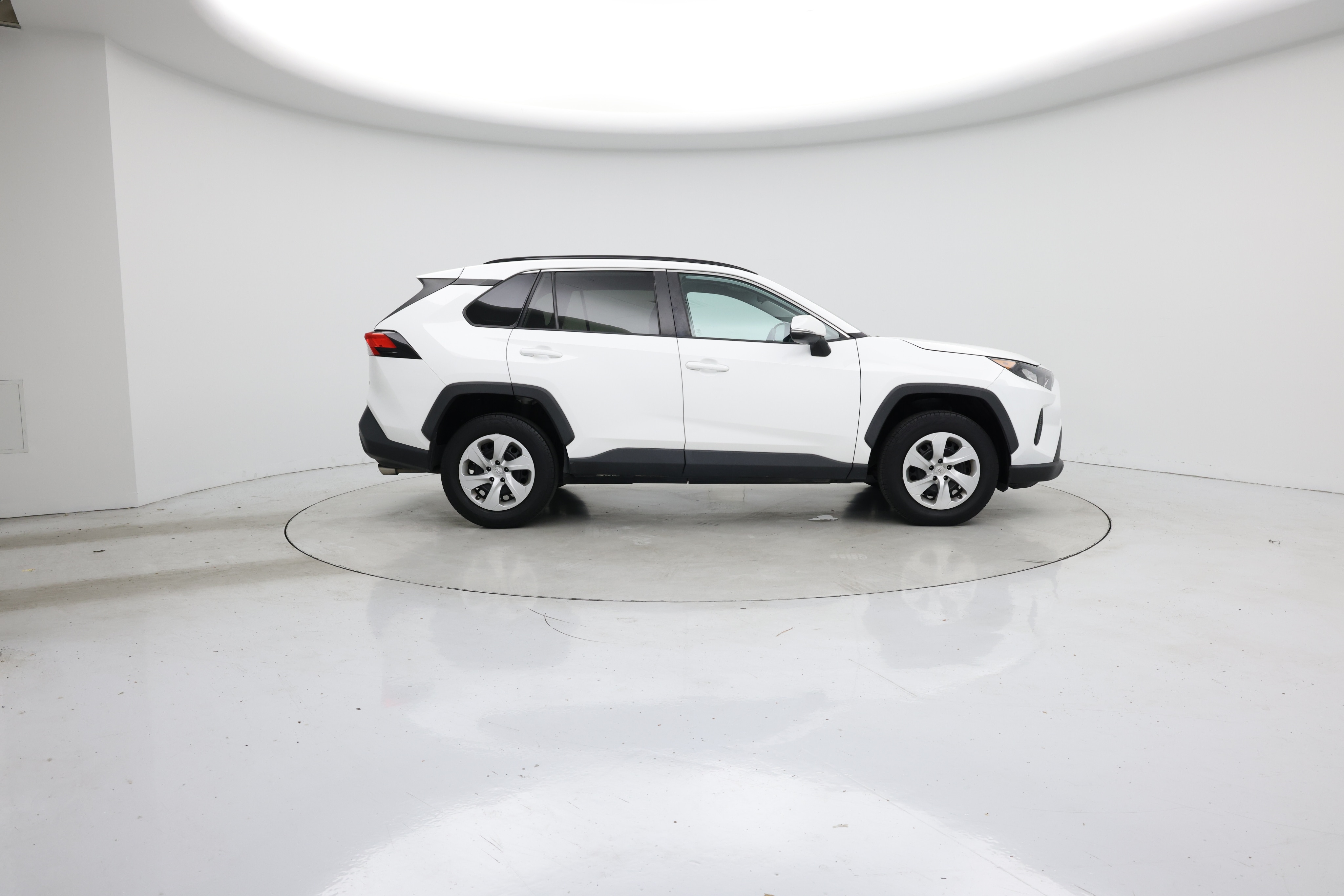 Thumbnail: 2020 Toyota RAV4 - 7