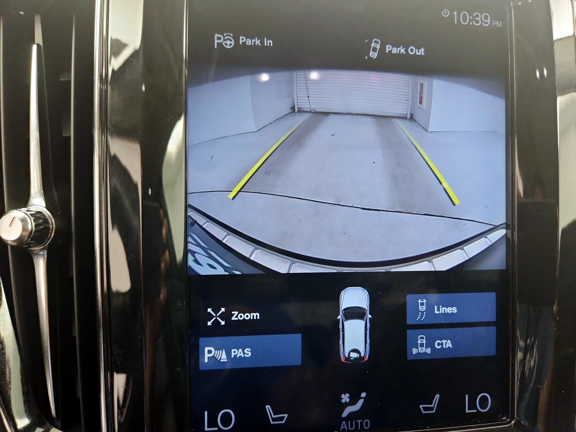 Thumbnail: 2019 Volvo XC60 - 14