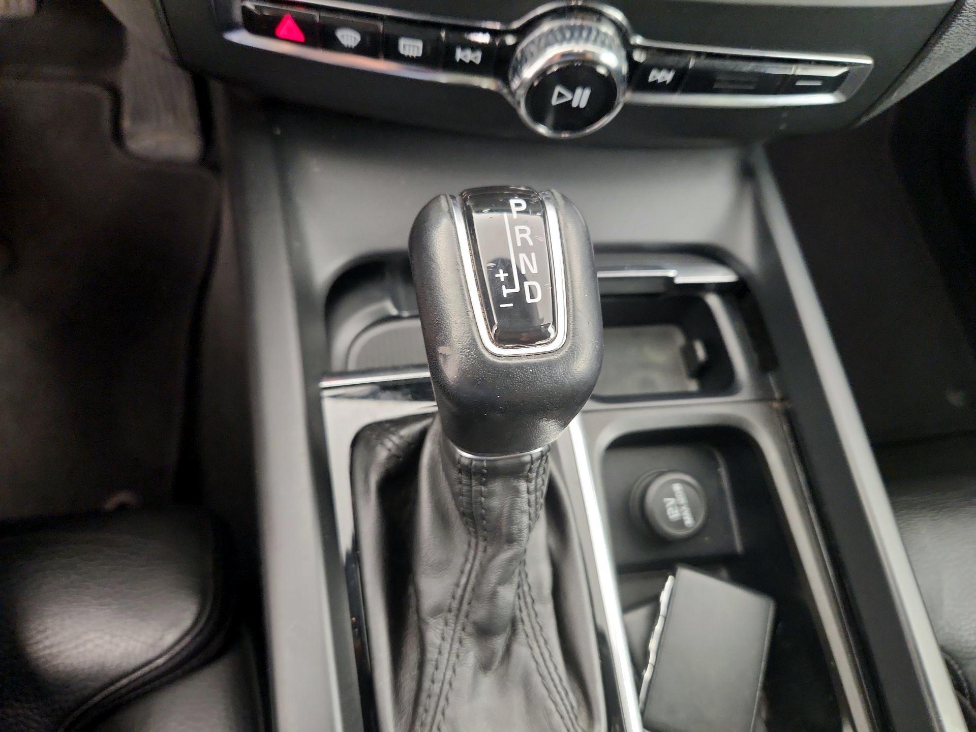 Thumbnail: 2019 Volvo XC60 - 17