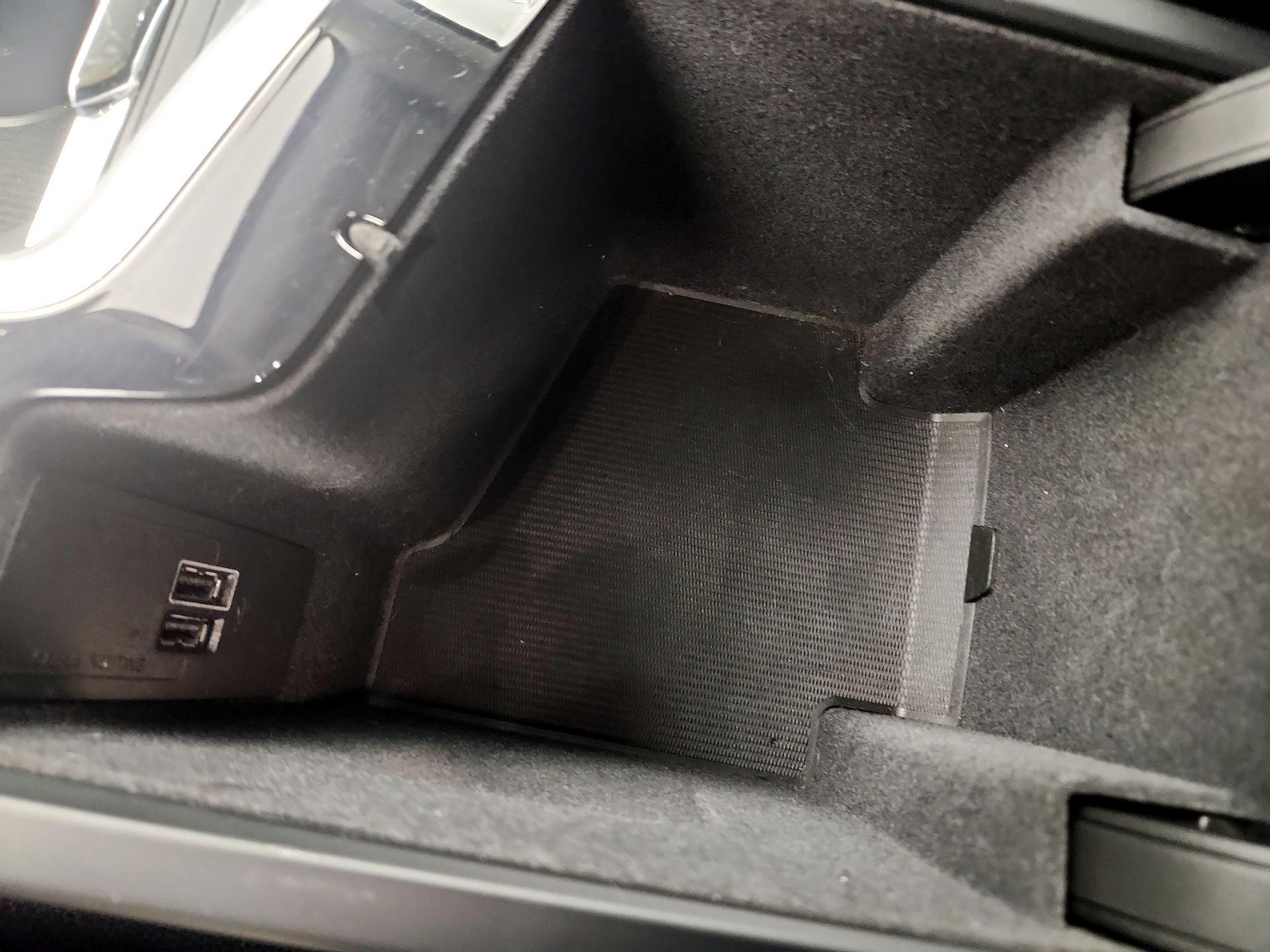 Thumbnail: 2019 Volvo XC60 - 18