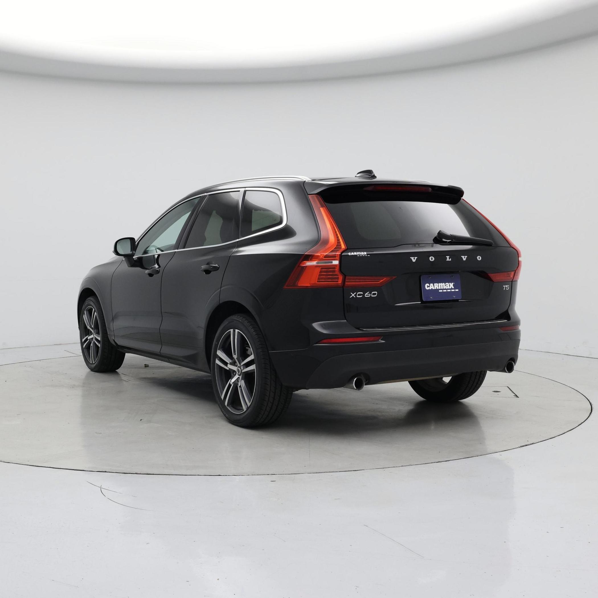 Thumbnail: 2019 Volvo XC60 - 2