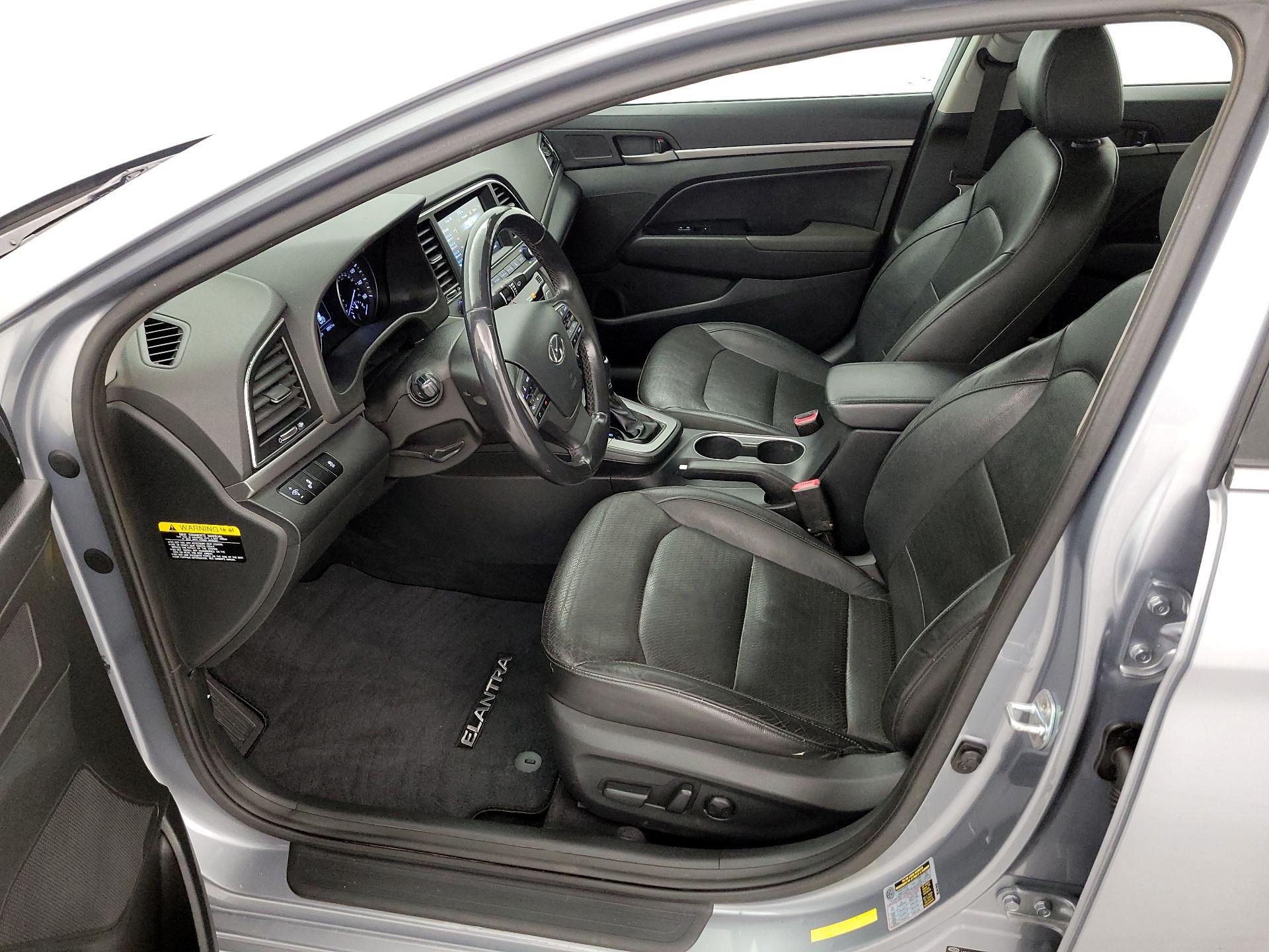 Thumbnail: 2017 Hyundai Elantra - 11