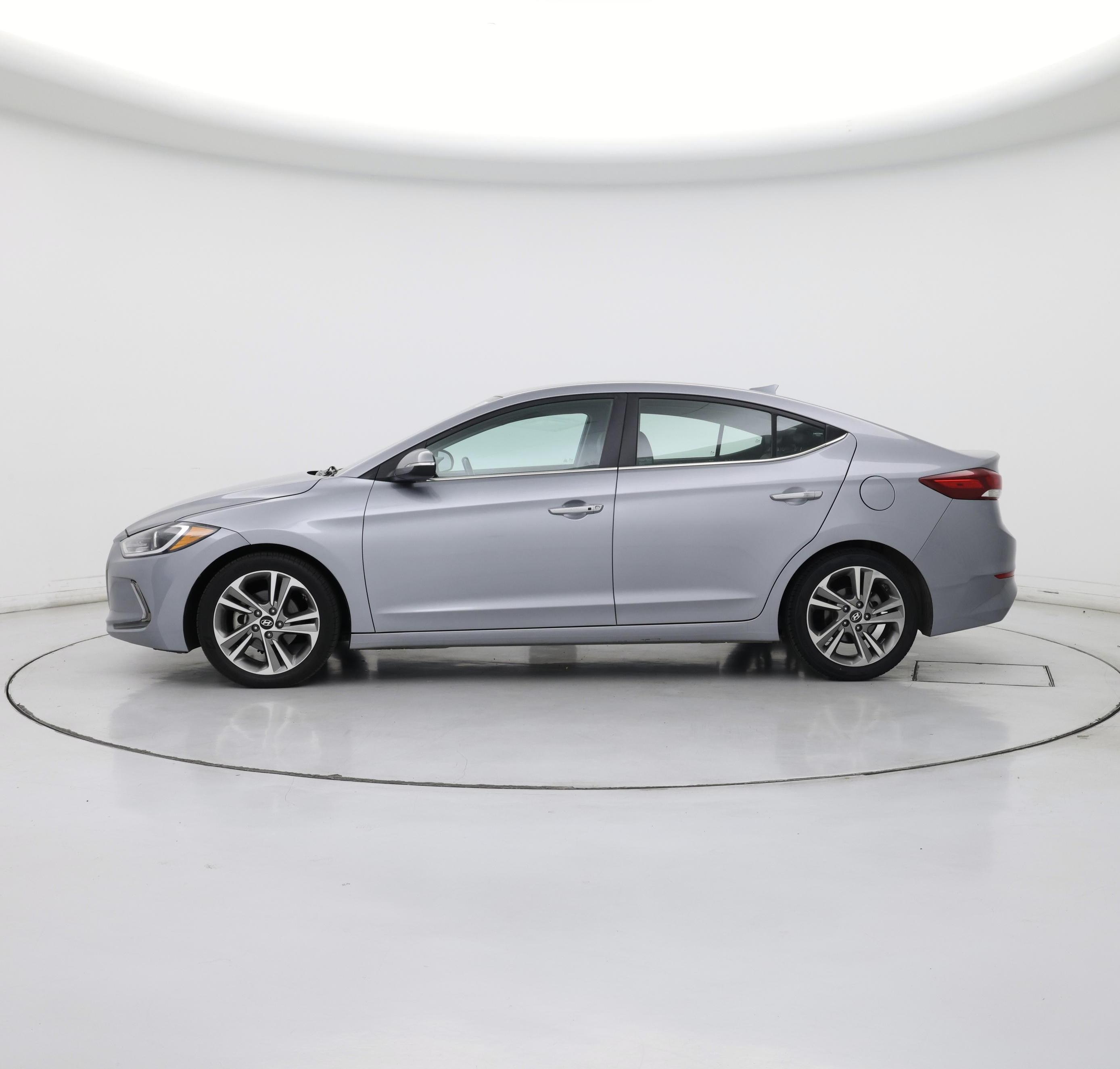 Thumbnail: 2017 Hyundai Elantra - 3