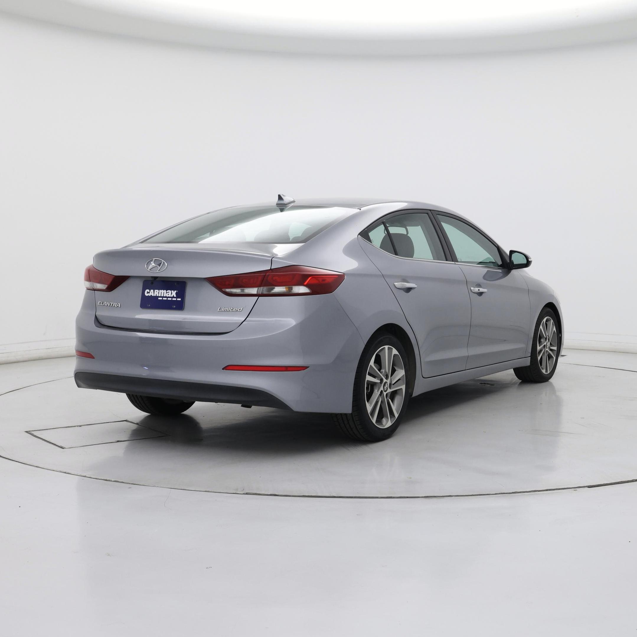 Thumbnail: 2017 Hyundai Elantra - 8