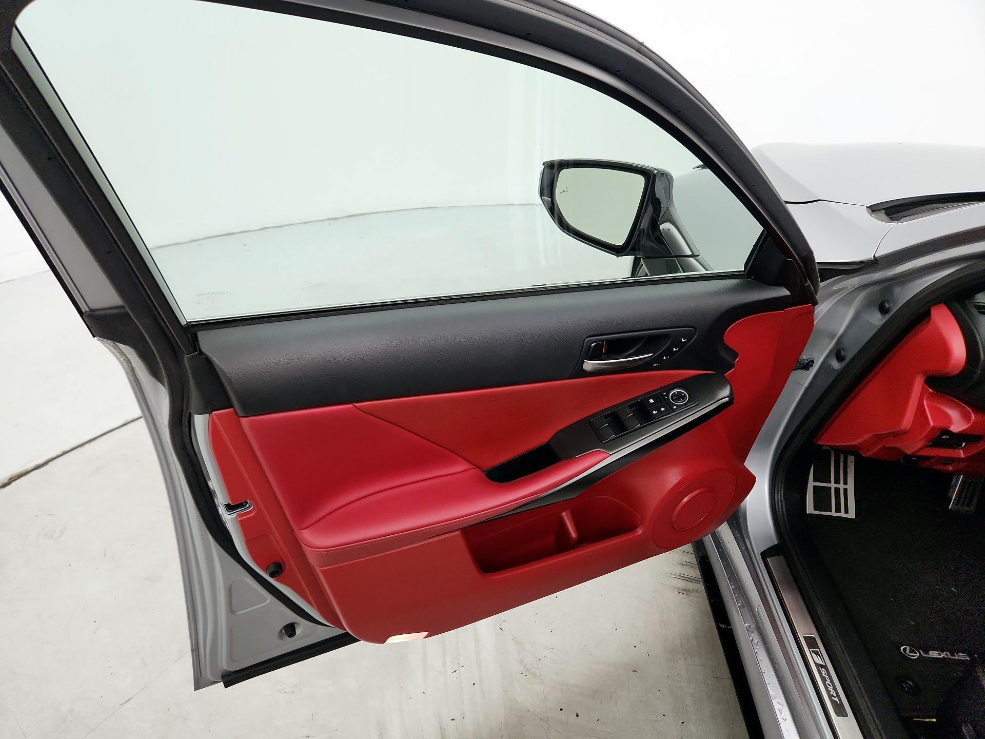 Thumbnail: 2023 Lexus IS - 12