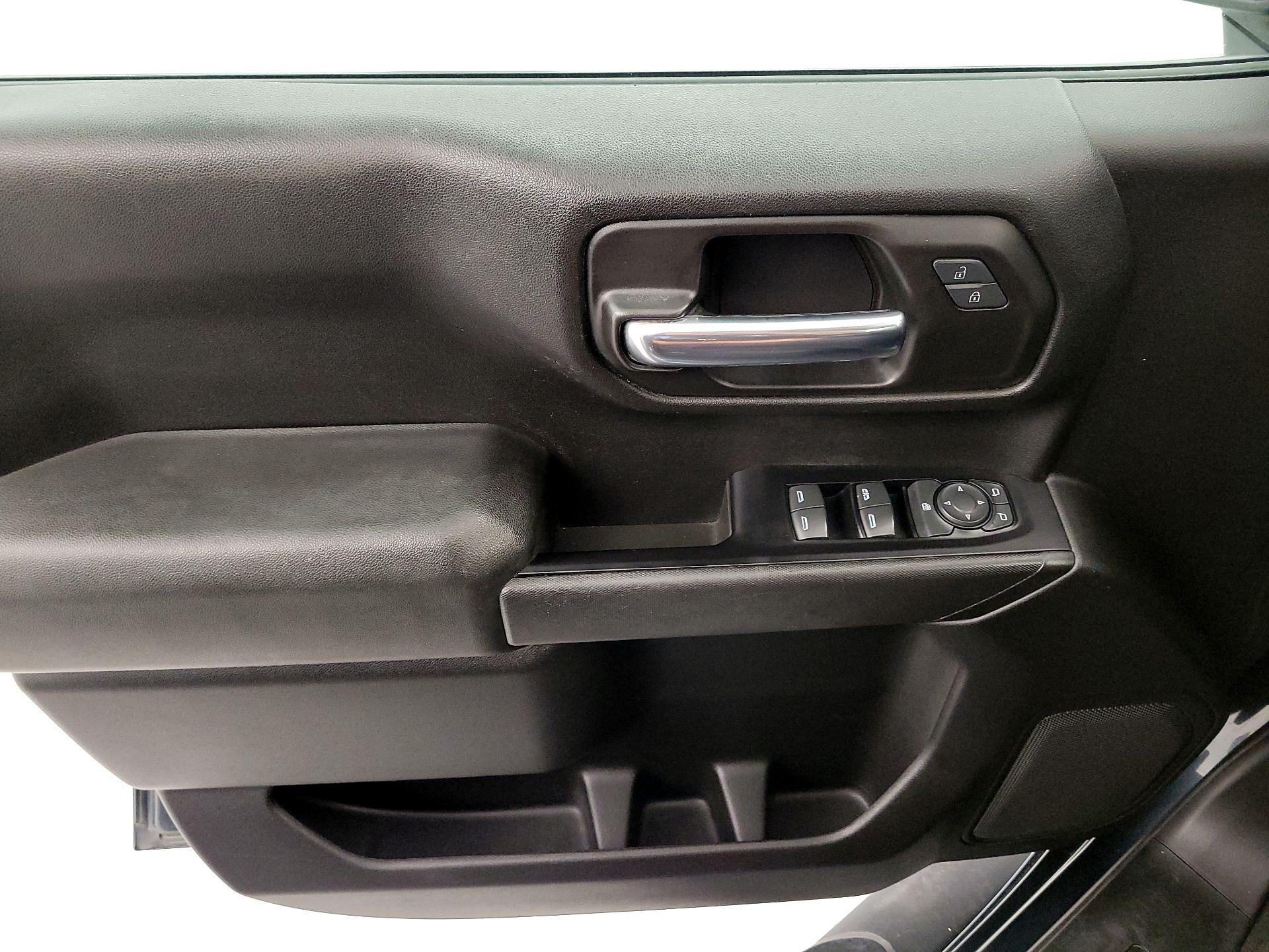 Thumbnail: 2019 Chevrolet Silverado 1500 - 12
