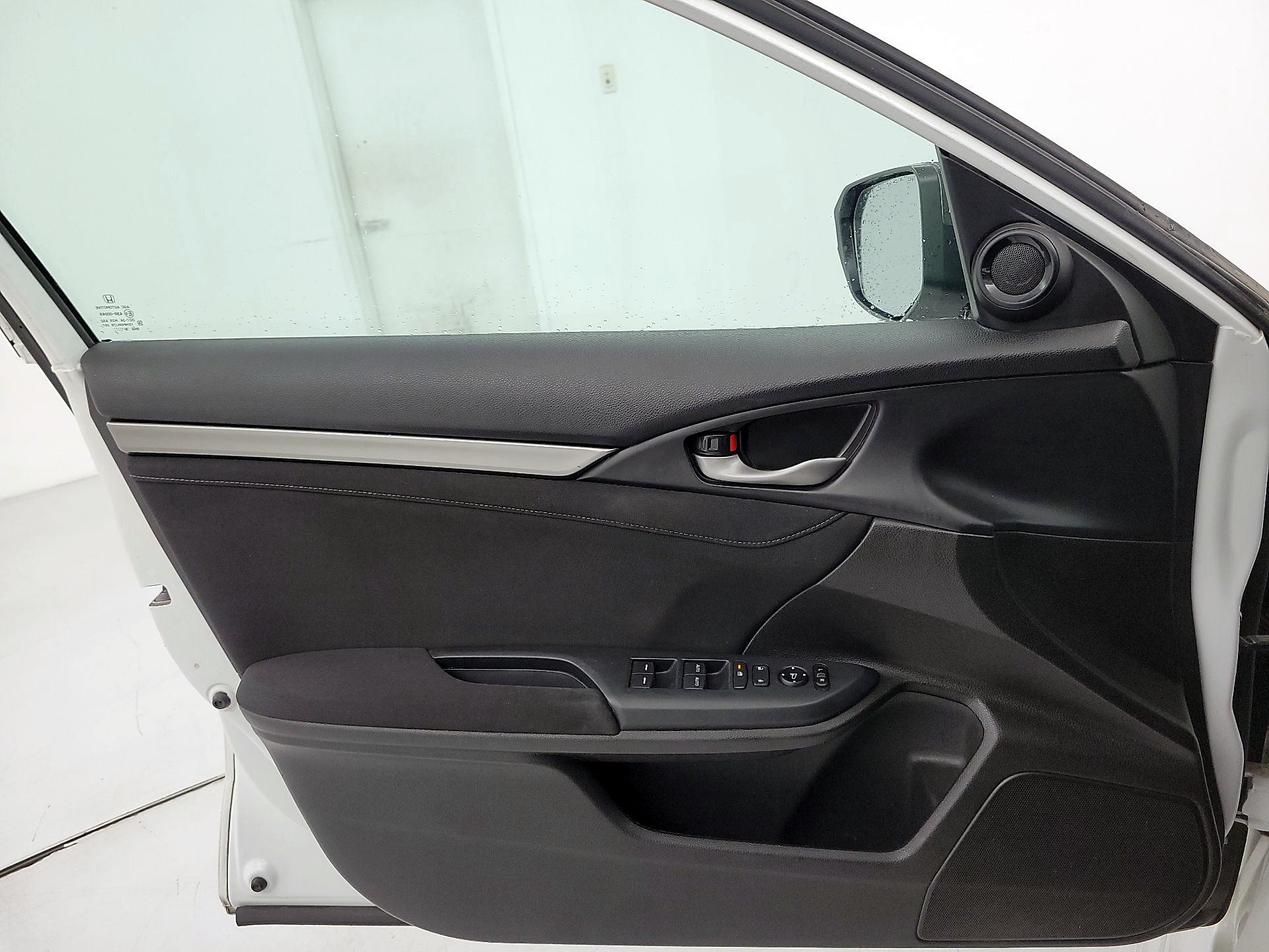 Thumbnail: 2018 Honda Civic - 12