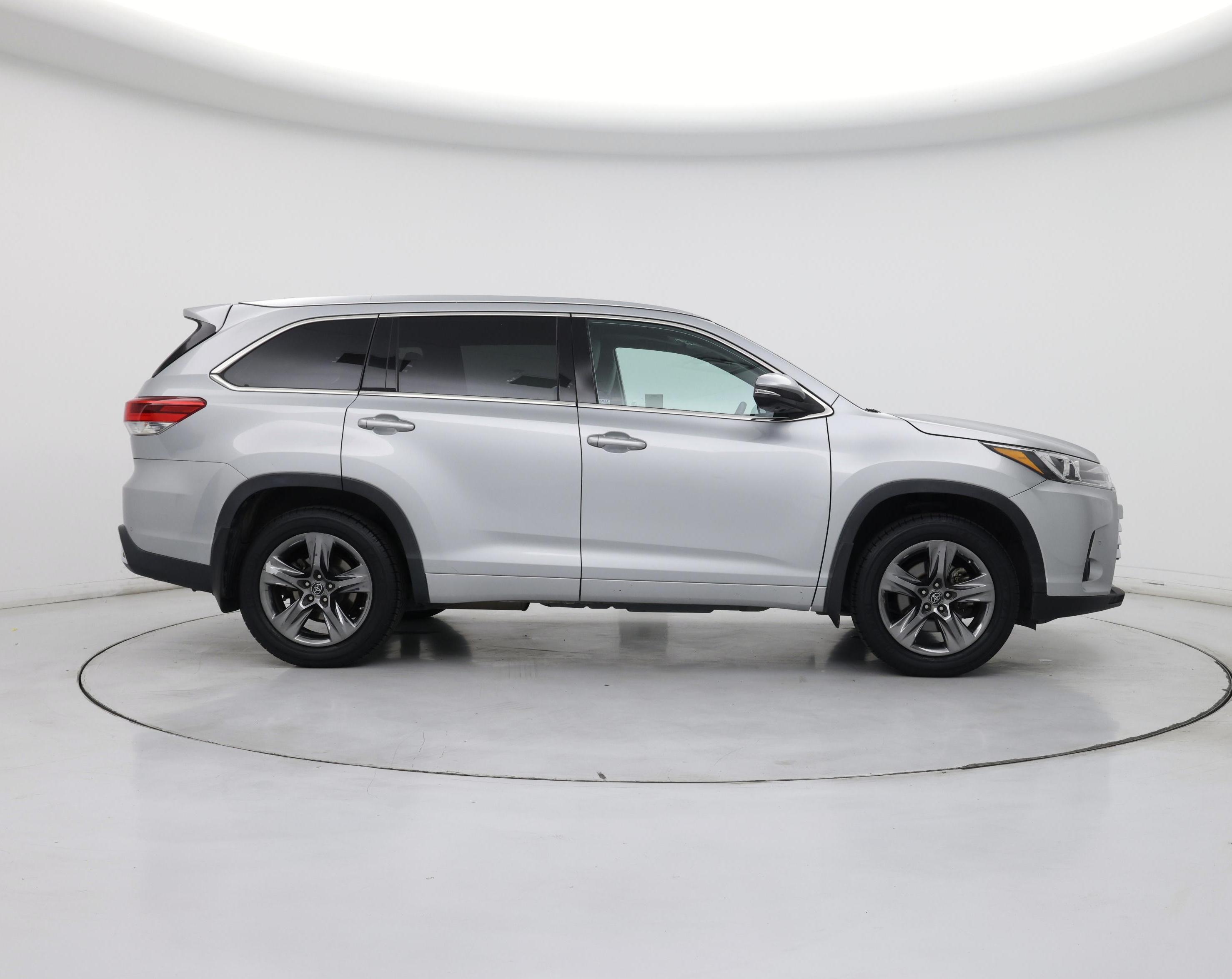 Thumbnail: 2018 Toyota Highlander - 7