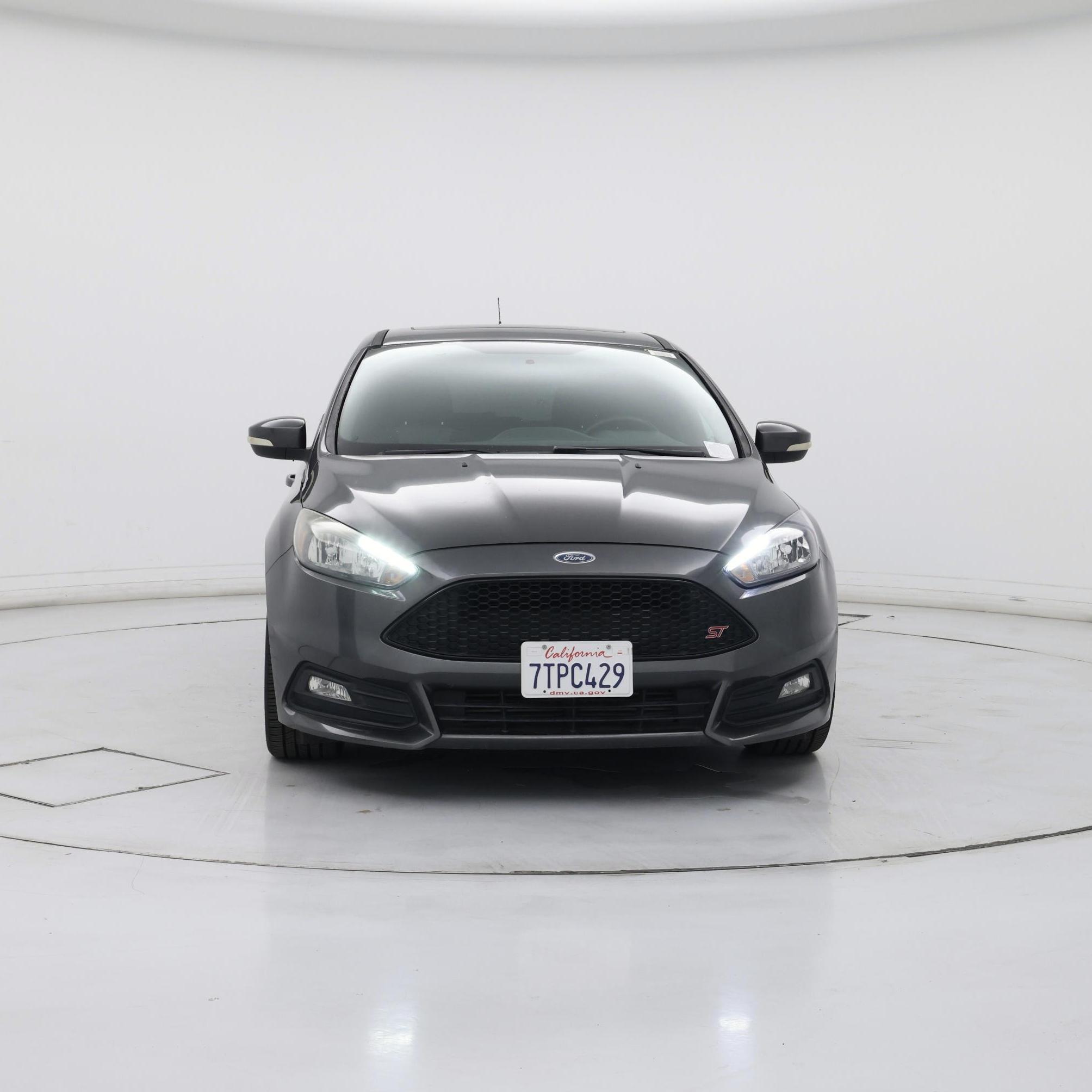 Thumbnail: 2016 Ford Focus - 5