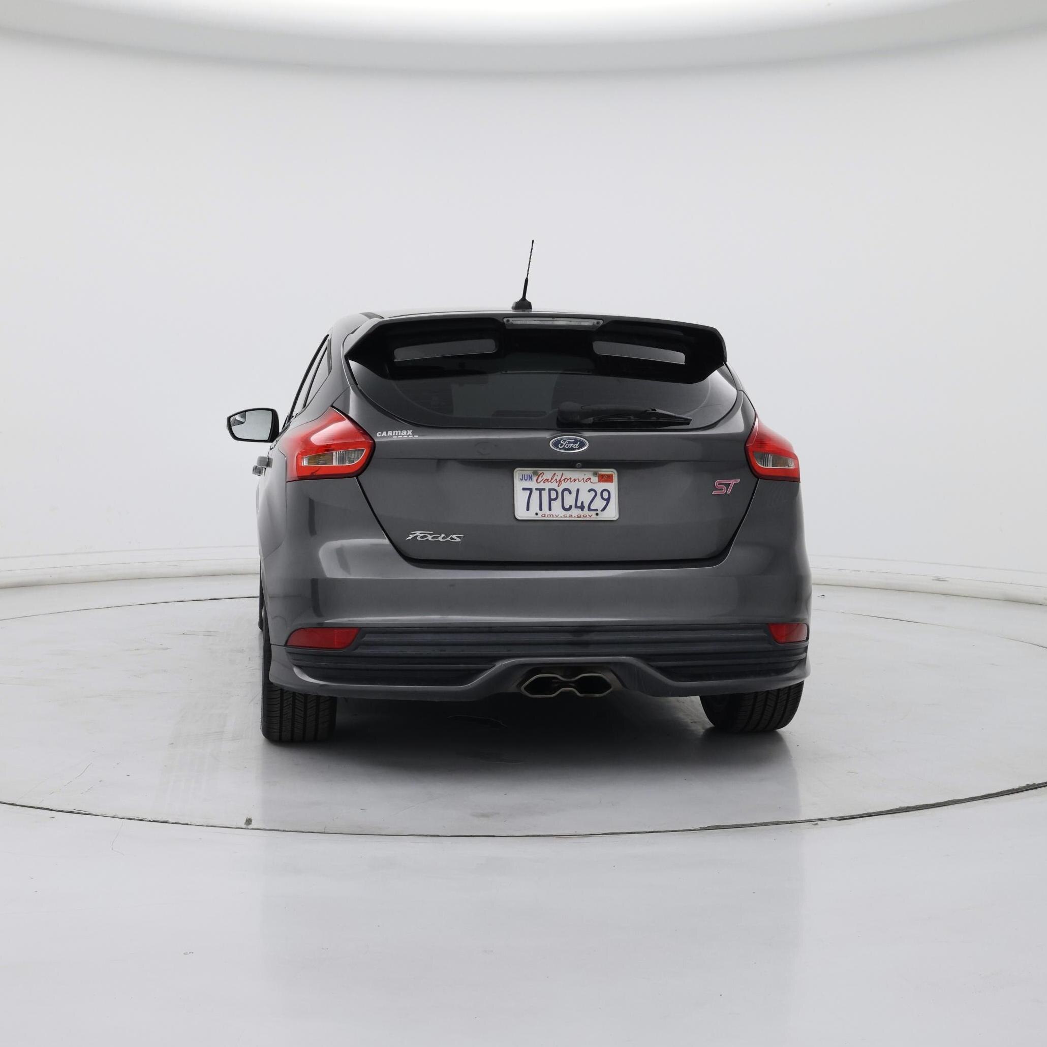 Thumbnail: 2016 Ford Focus - 6