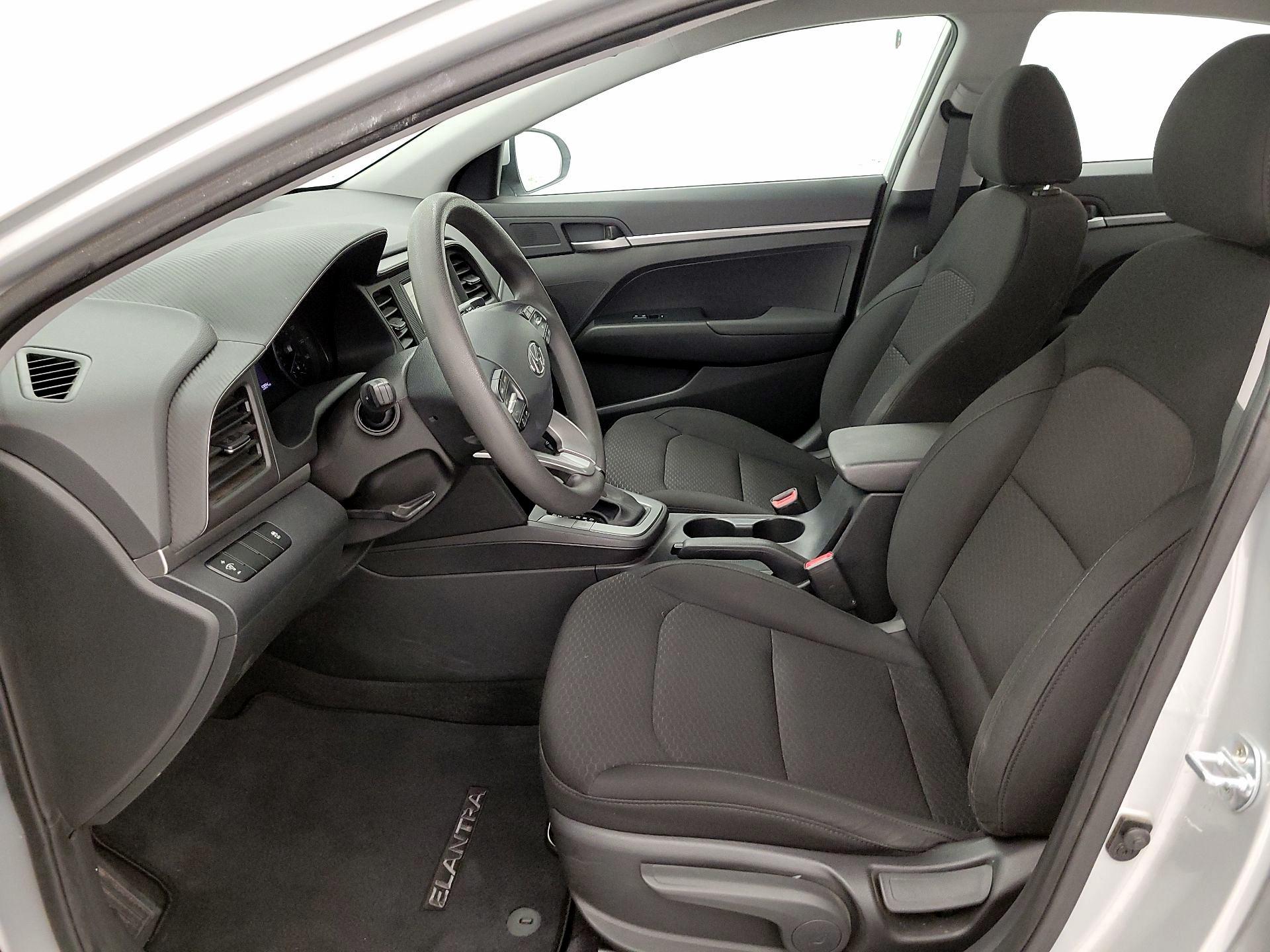 Thumbnail: 2019 Hyundai Elantra - 11
