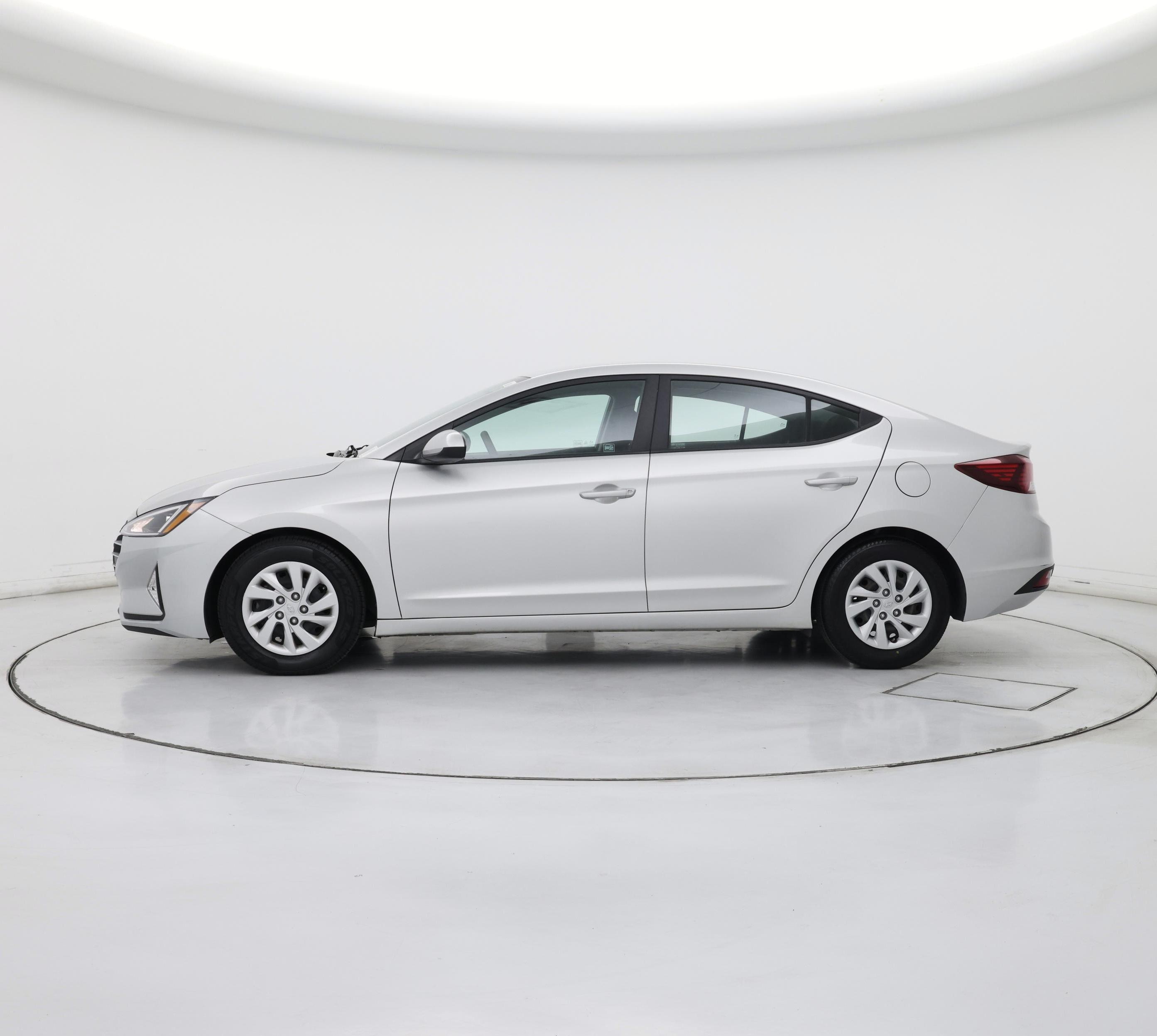Thumbnail: 2019 Hyundai Elantra - 3