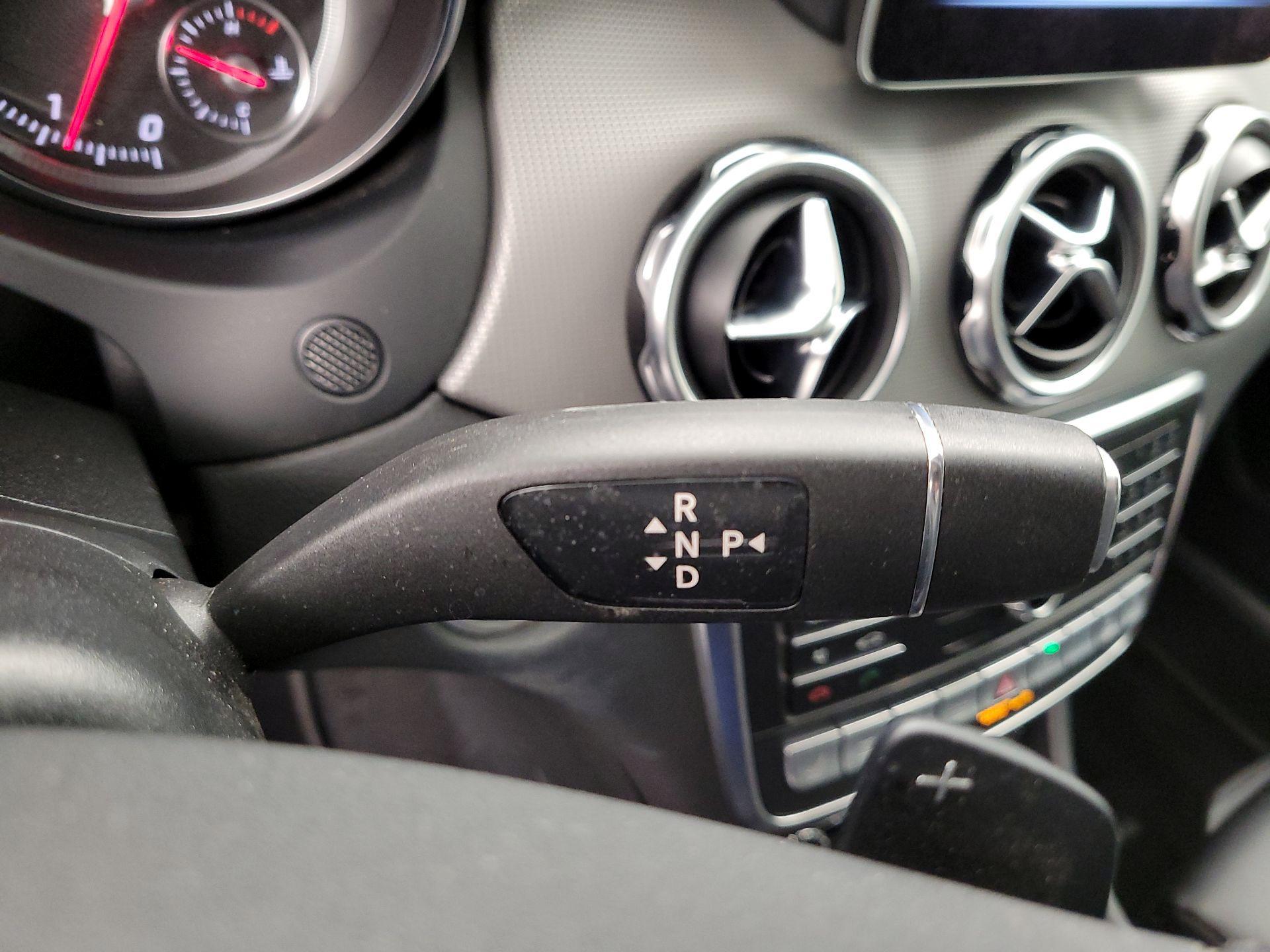 Thumbnail: 2019 Mercedes-Benz GLA - 18