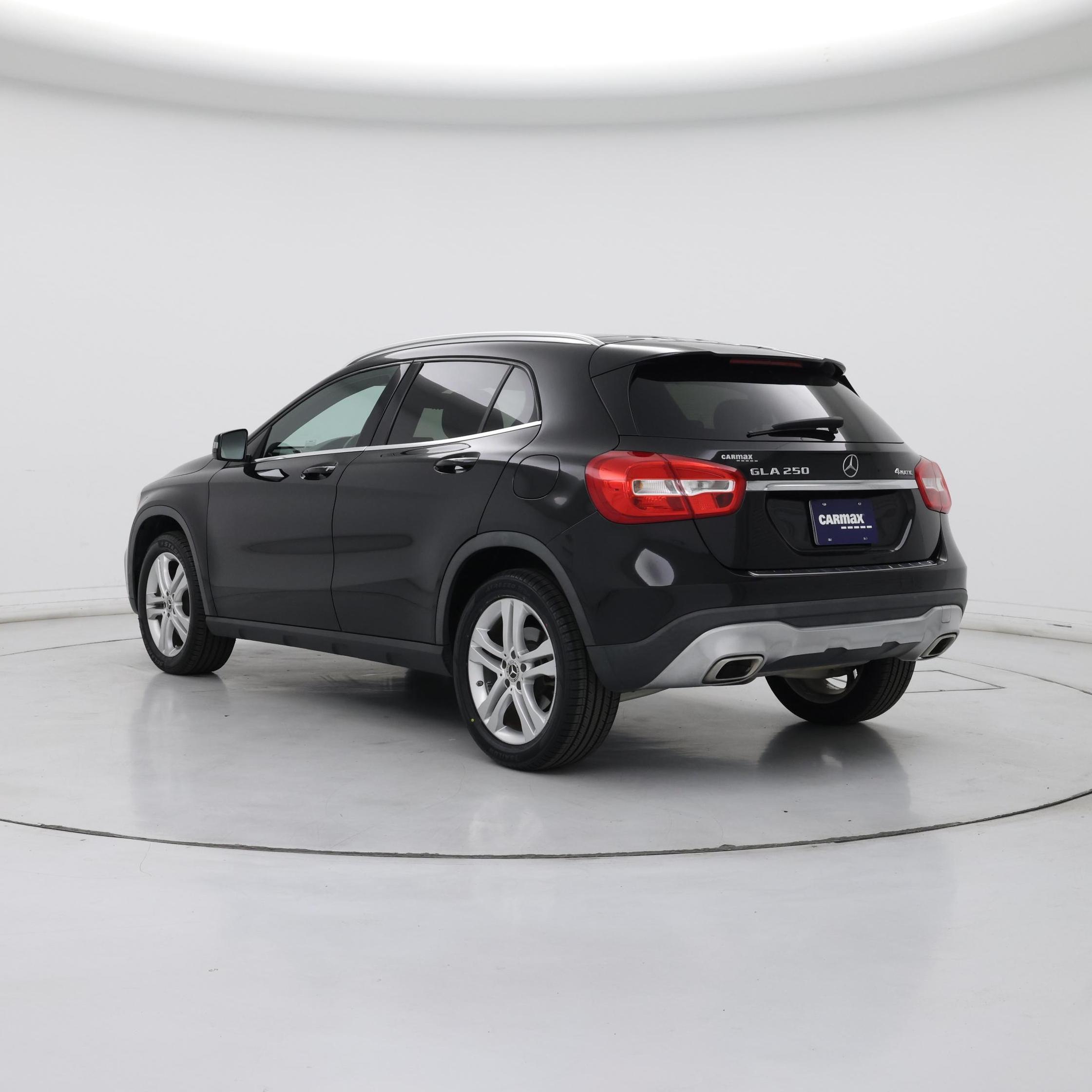 Thumbnail: 2019 Mercedes-Benz GLA - 2