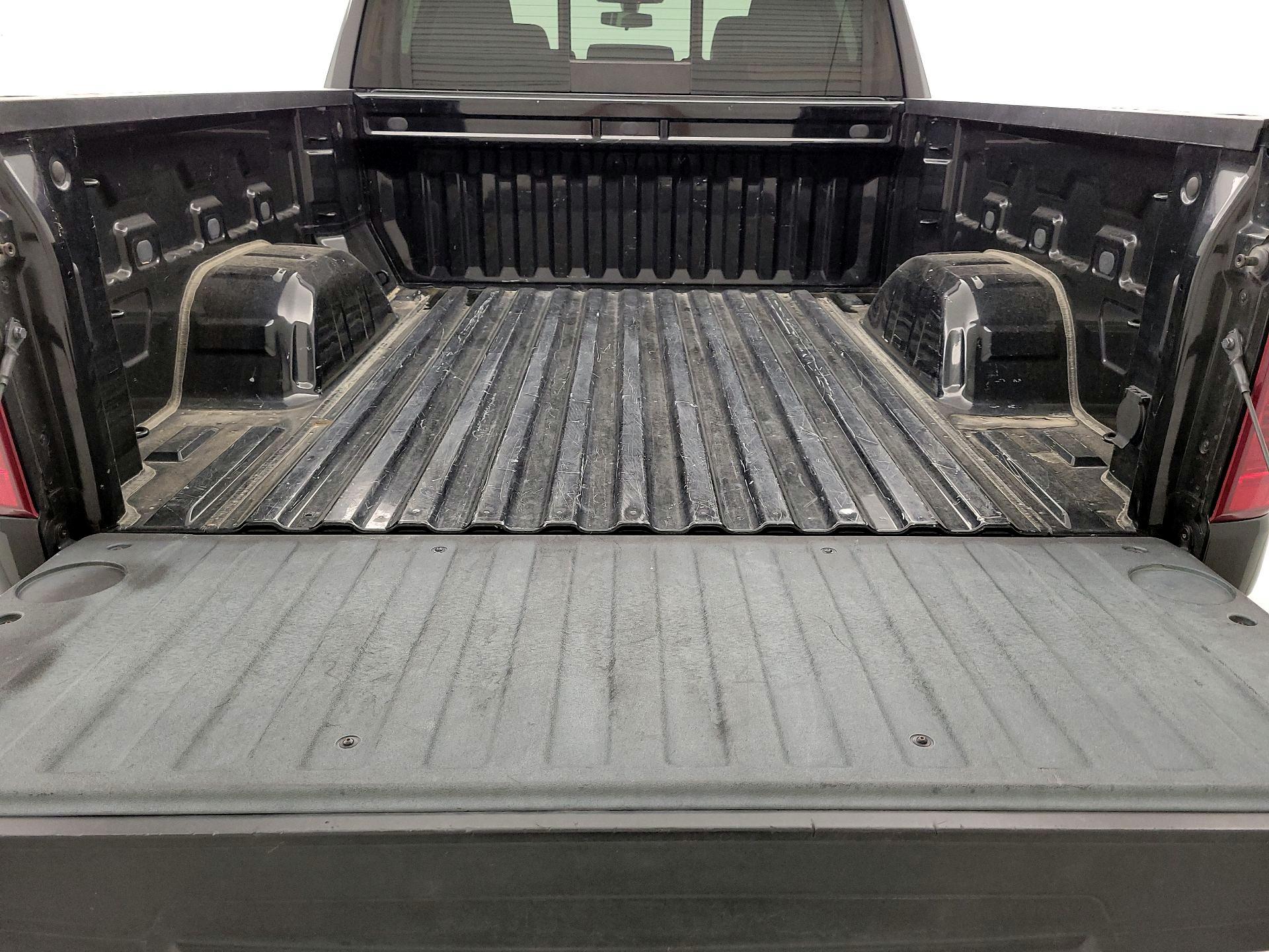 Thumbnail: 2019 Chevrolet Silverado 1500 - 20