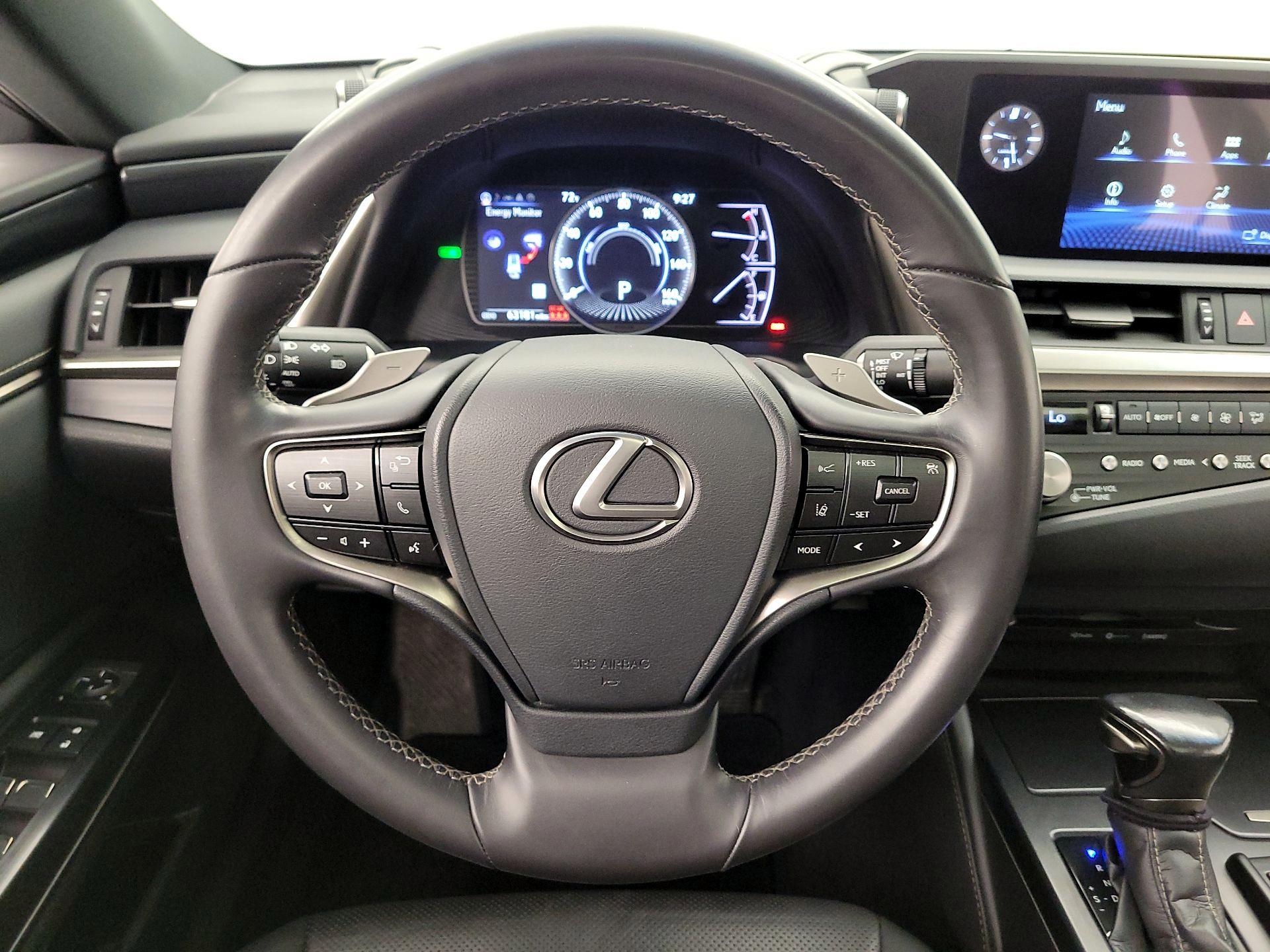 Thumbnail: 2021 Lexus ES - 10