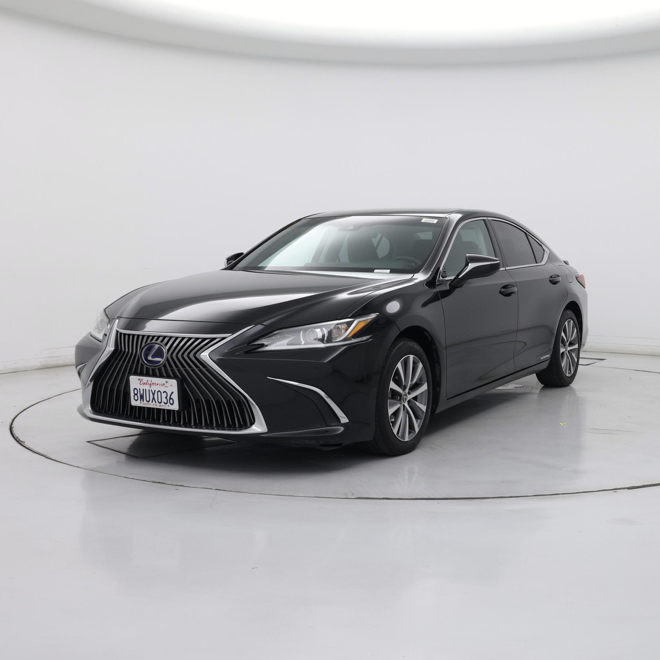 Thumbnail: 2021 Lexus ES - 4