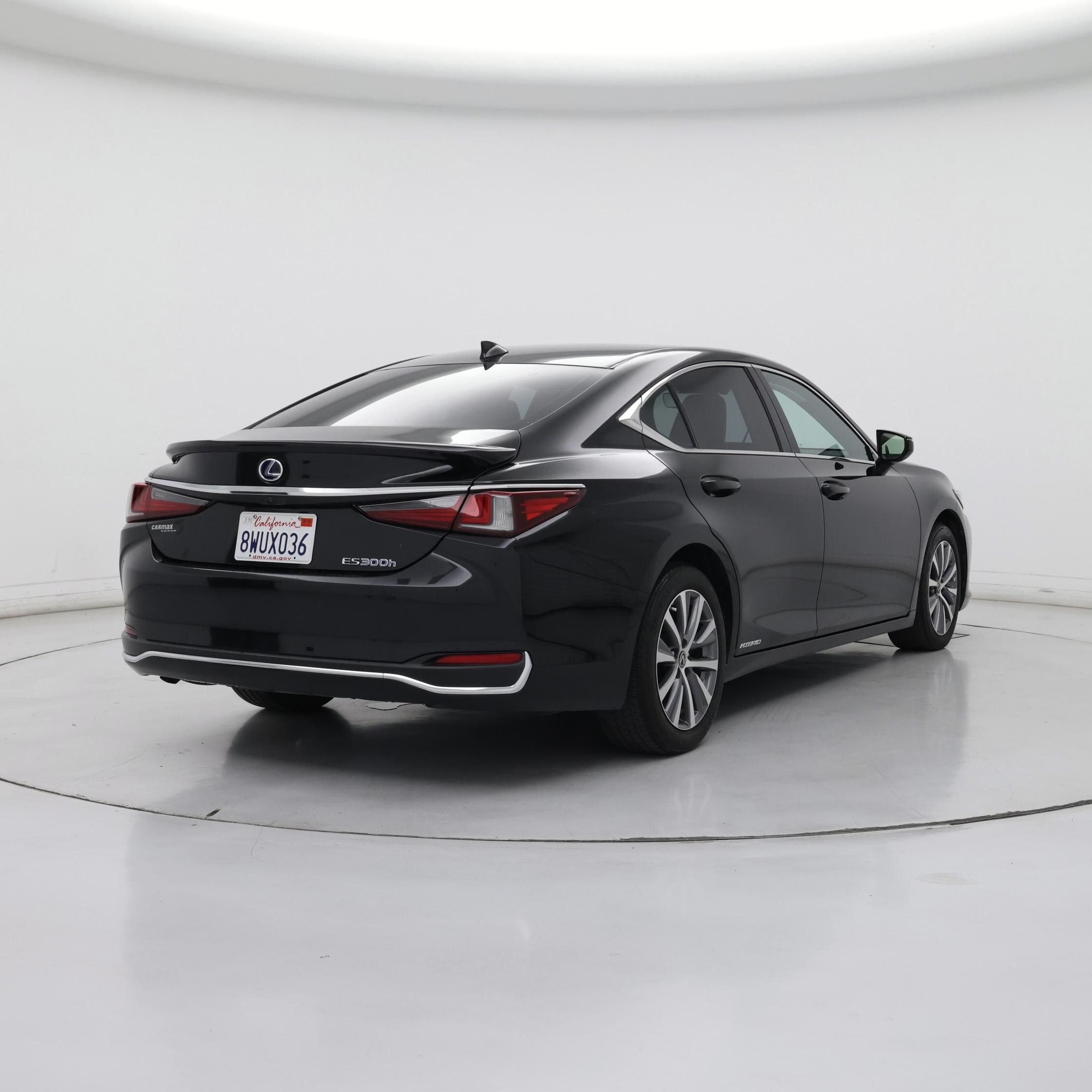 Thumbnail: 2021 Lexus ES - 8