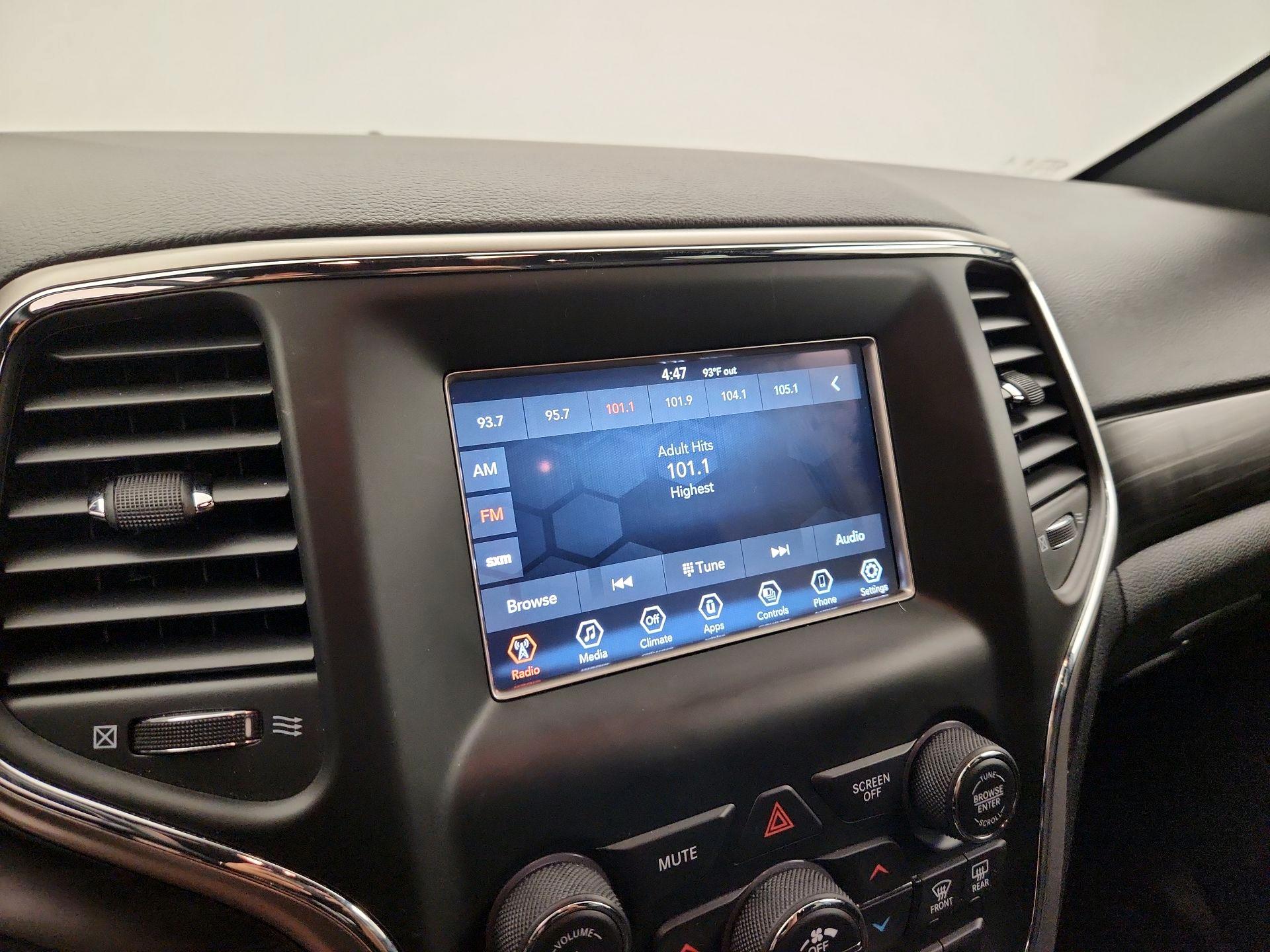 Thumbnail: 2021 Jeep Grand Cherokee - 15