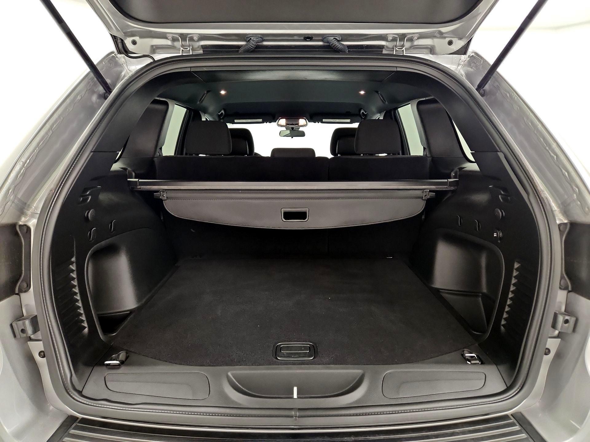 Thumbnail: 2021 Jeep Grand Cherokee - 20