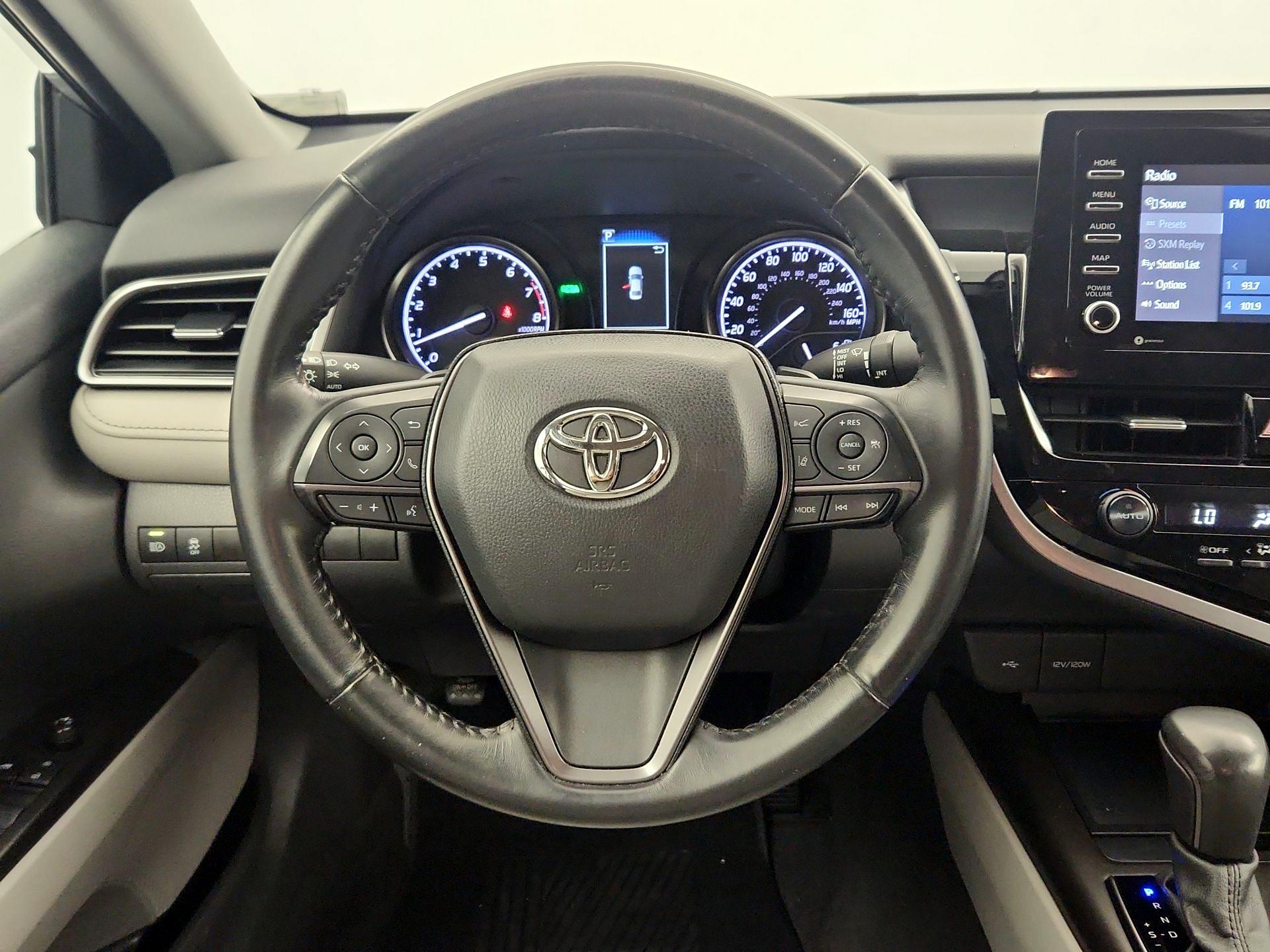 Thumbnail: 2021 Toyota Camry - 10