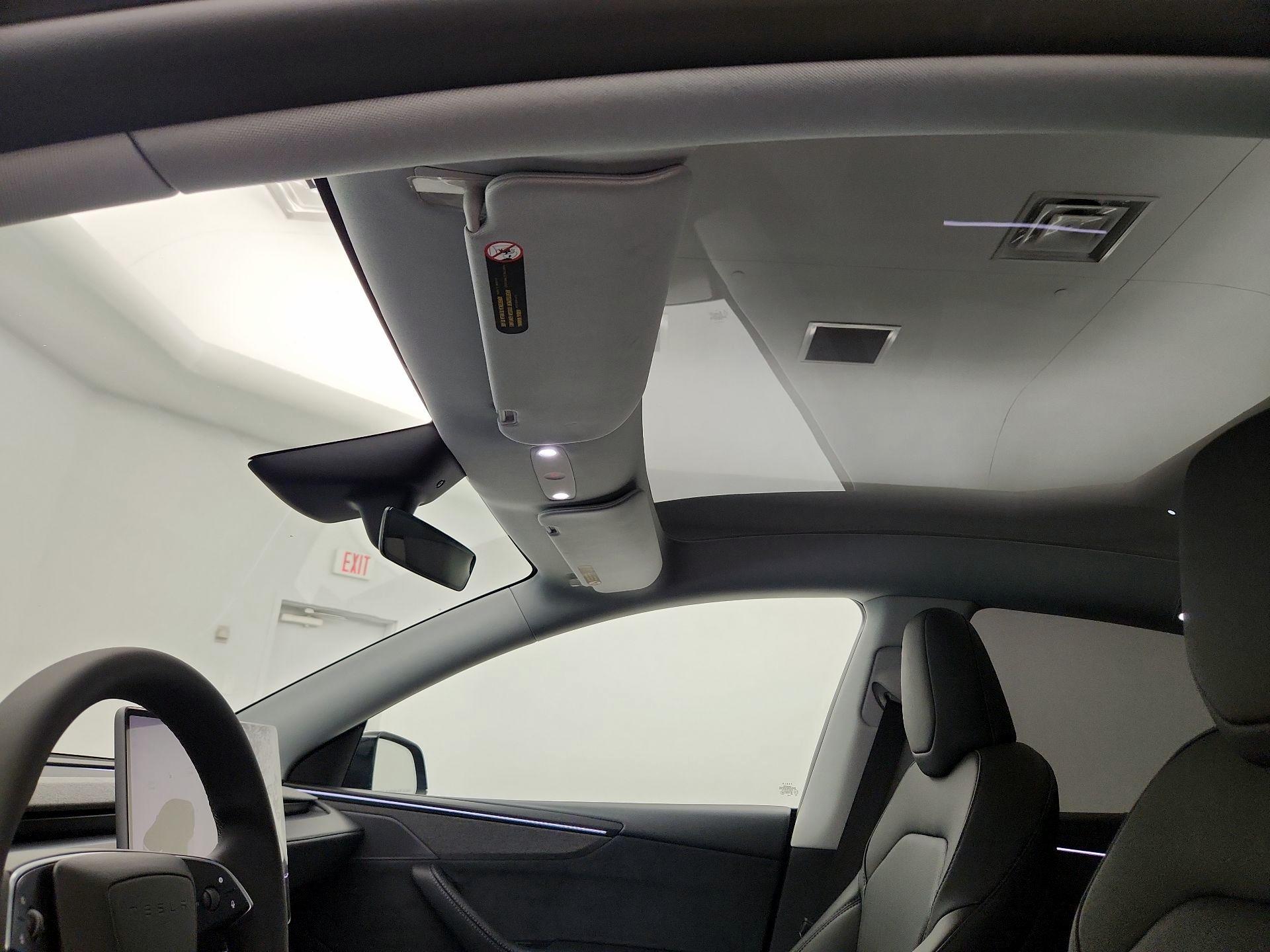 Thumbnail: 2026 Tesla Model Y - 18