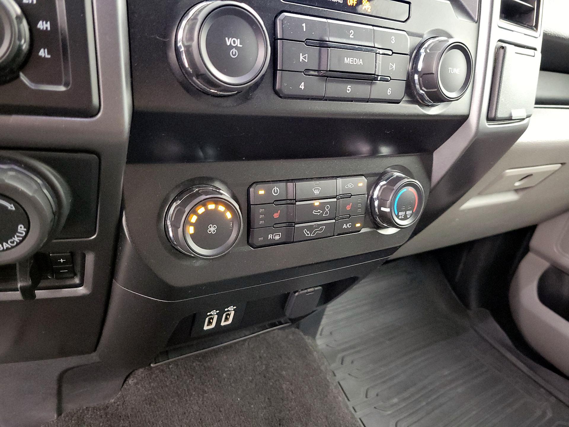 Thumbnail: 2019 Ford F-150 - 17