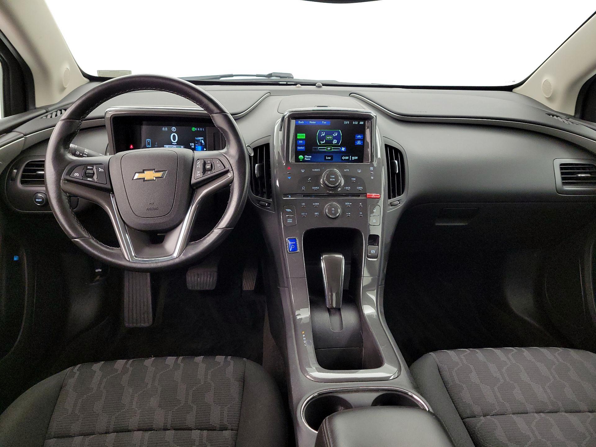Thumbnail: 2015 Chevrolet Volt - 9
