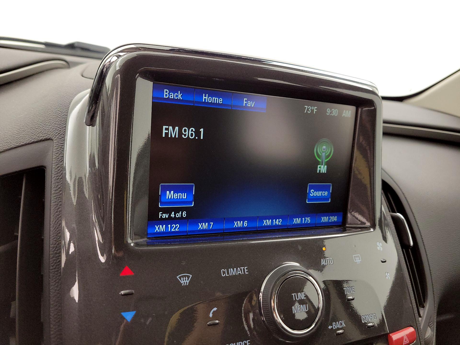 Thumbnail: 2015 Chevrolet Volt - 15