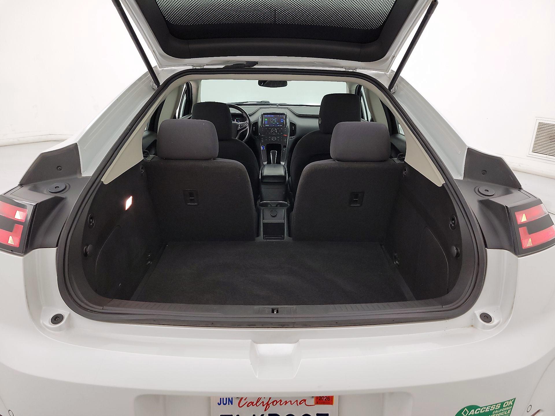 Thumbnail: 2015 Chevrolet Volt - 20