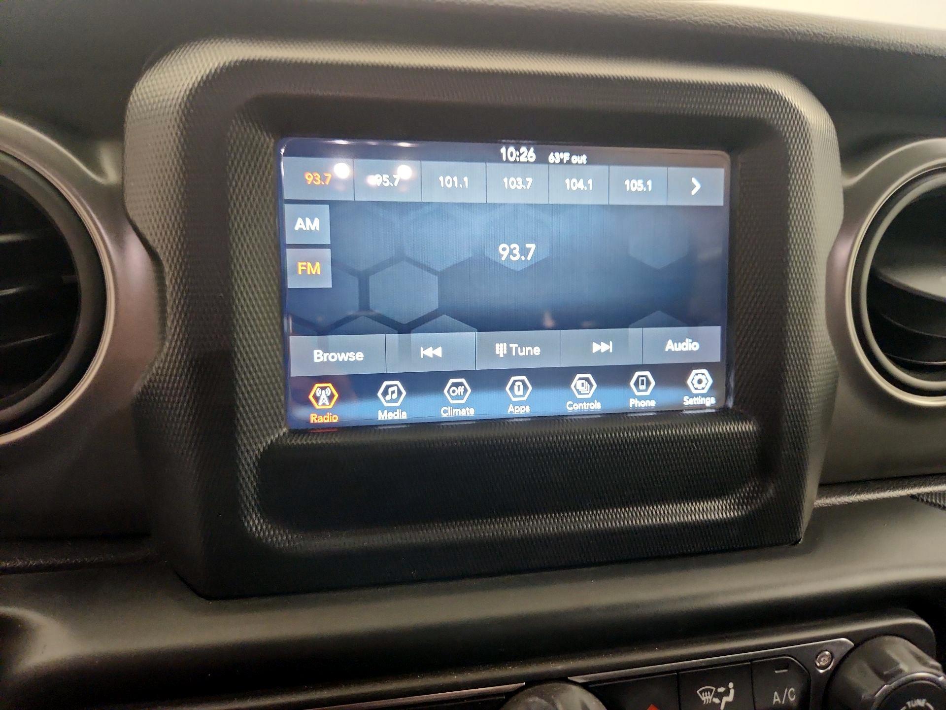 Thumbnail: 2022 Jeep Wrangler - 15