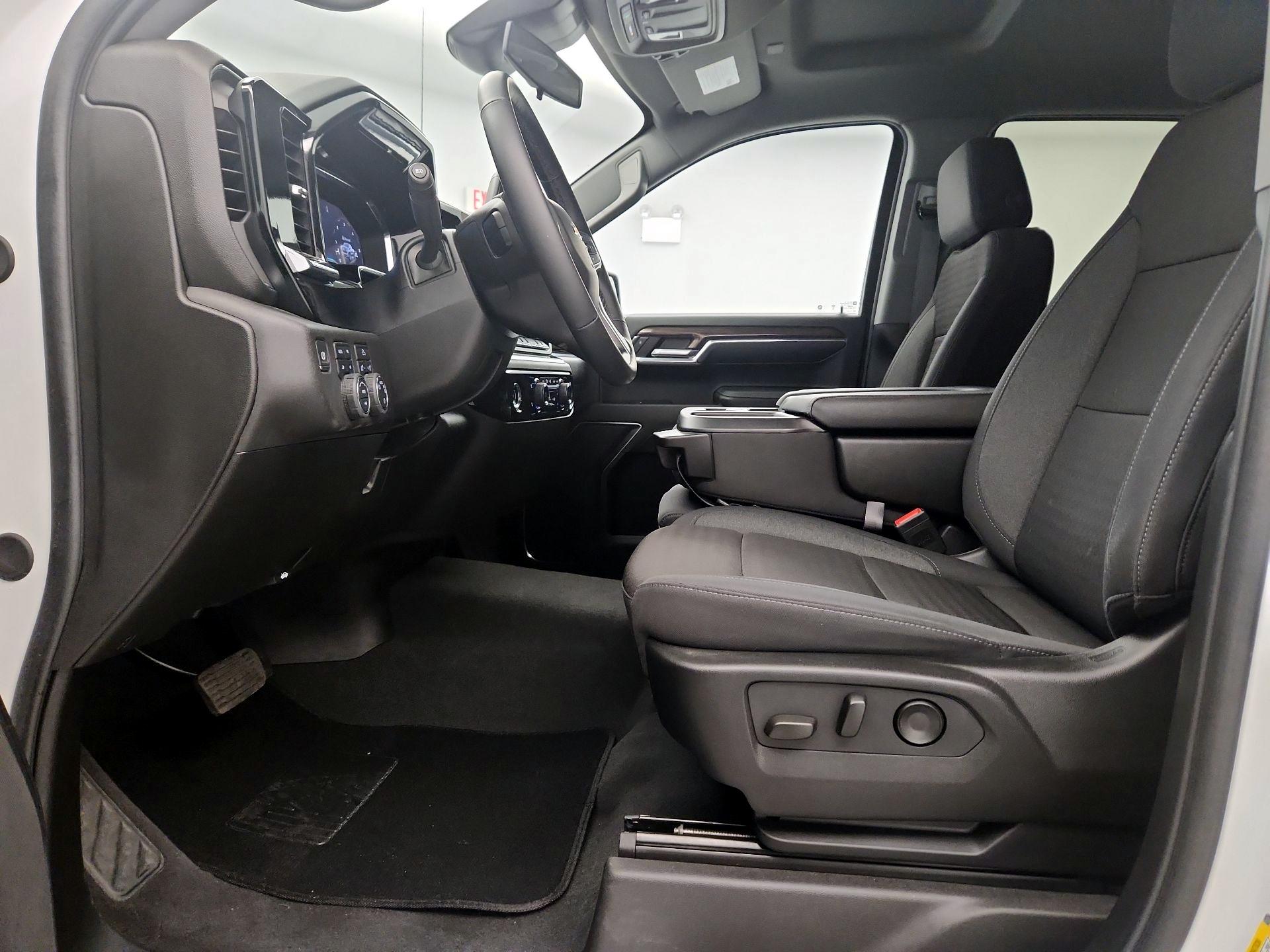 Thumbnail: 2024 Chevrolet Silverado 1500 - 11
