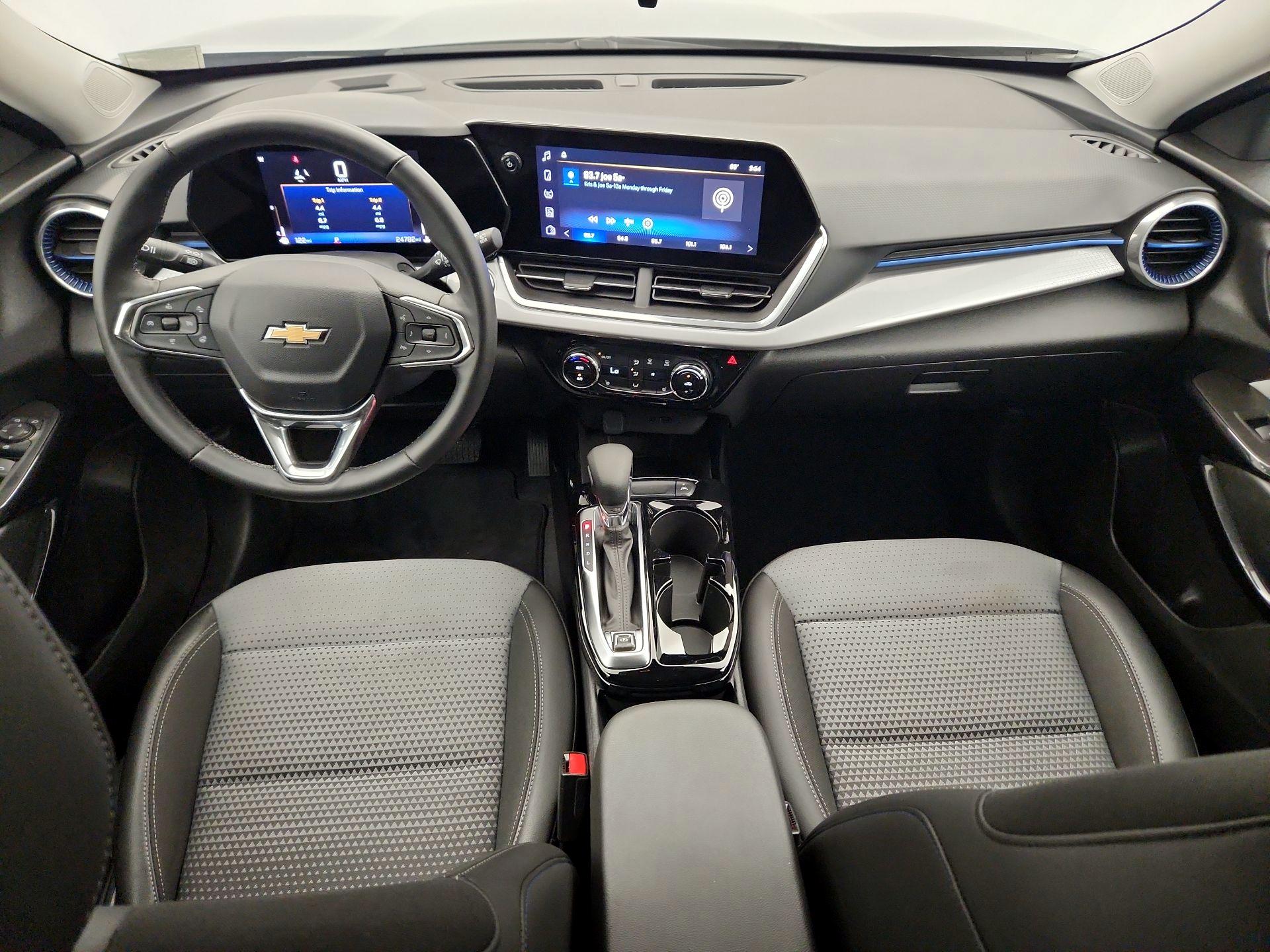 Thumbnail: 2024 Chevrolet Trax - 9