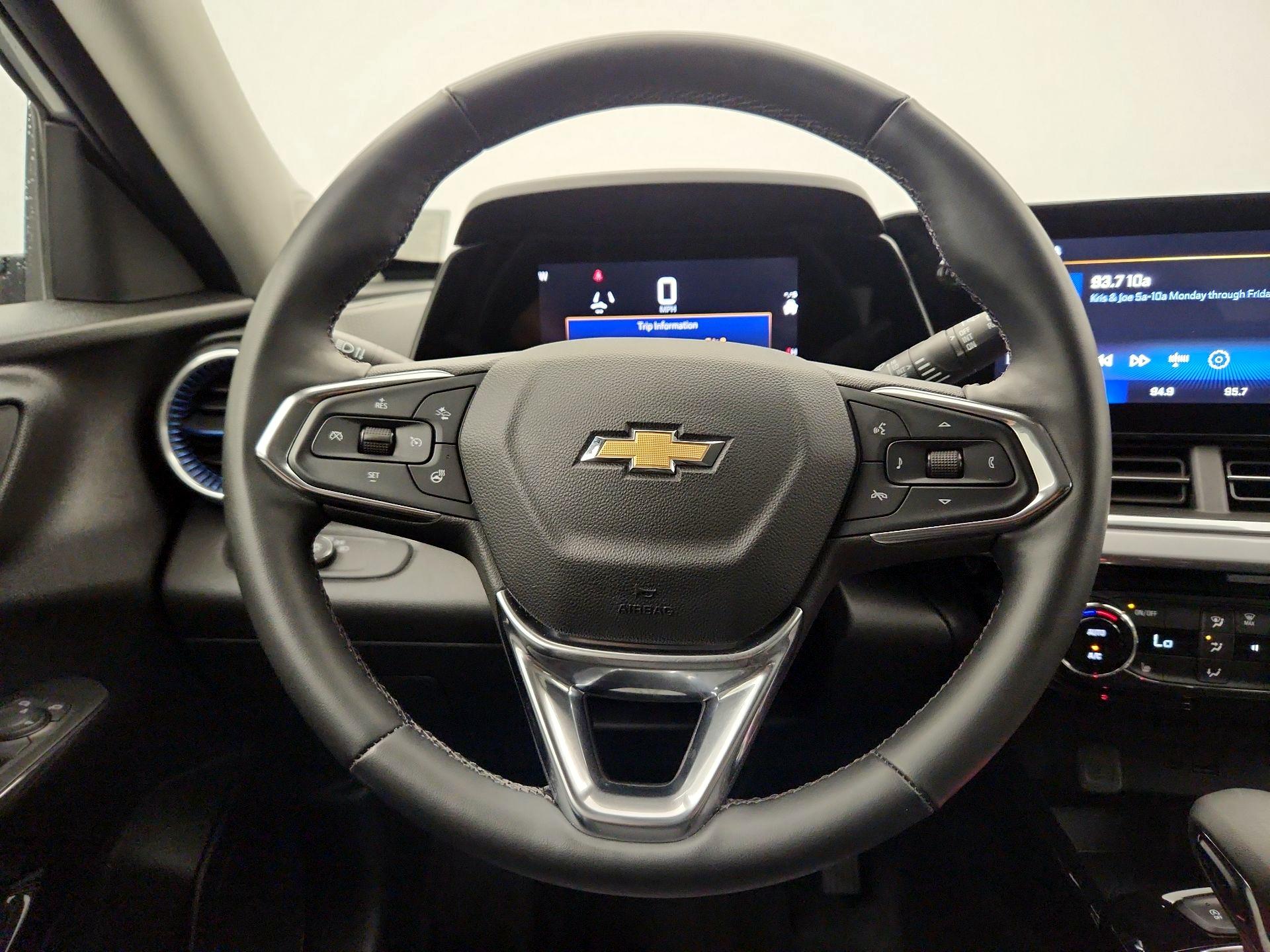 Thumbnail: 2024 Chevrolet Trax - 10