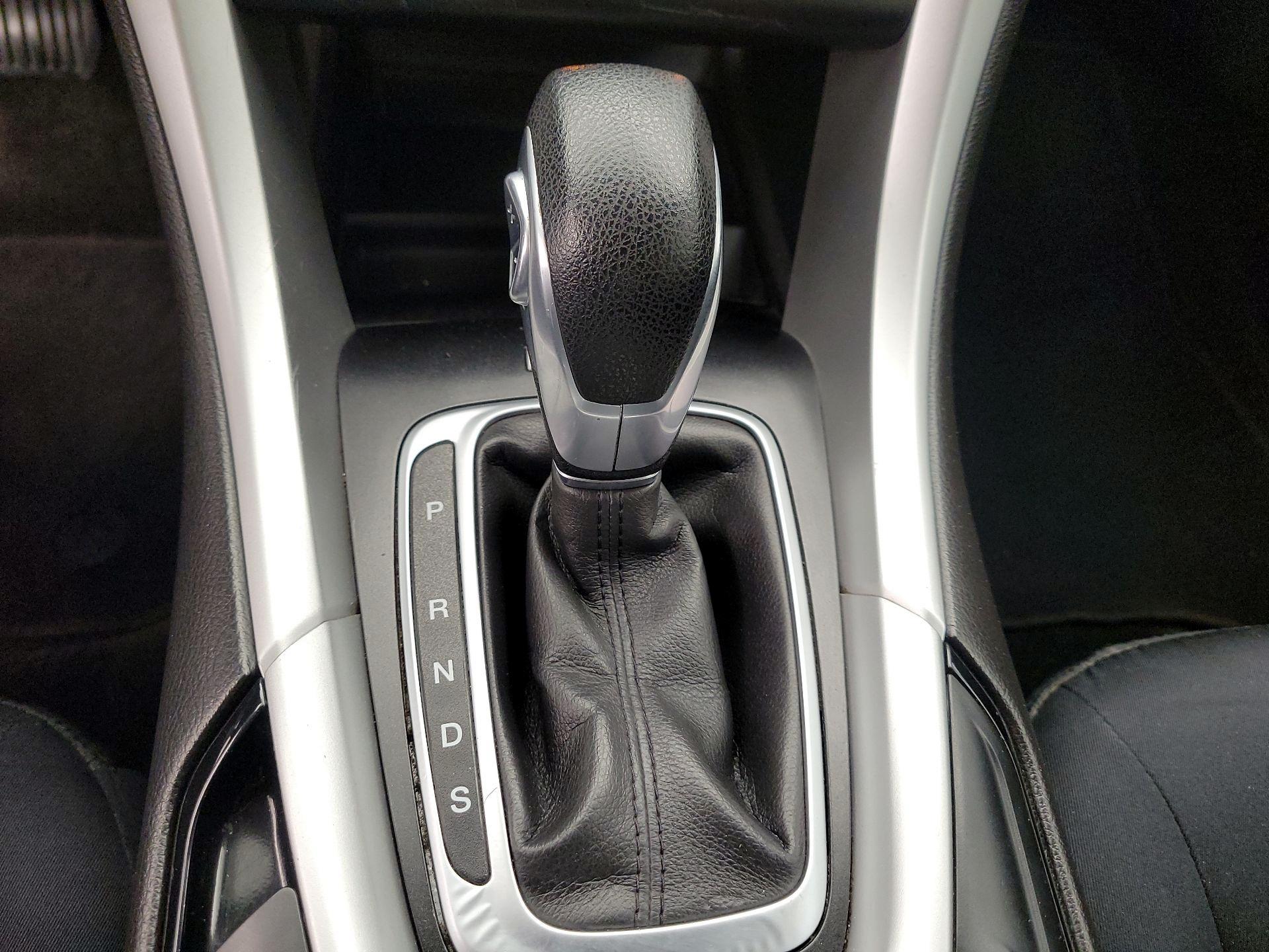 Thumbnail: 2016 Ford Fusion - 18