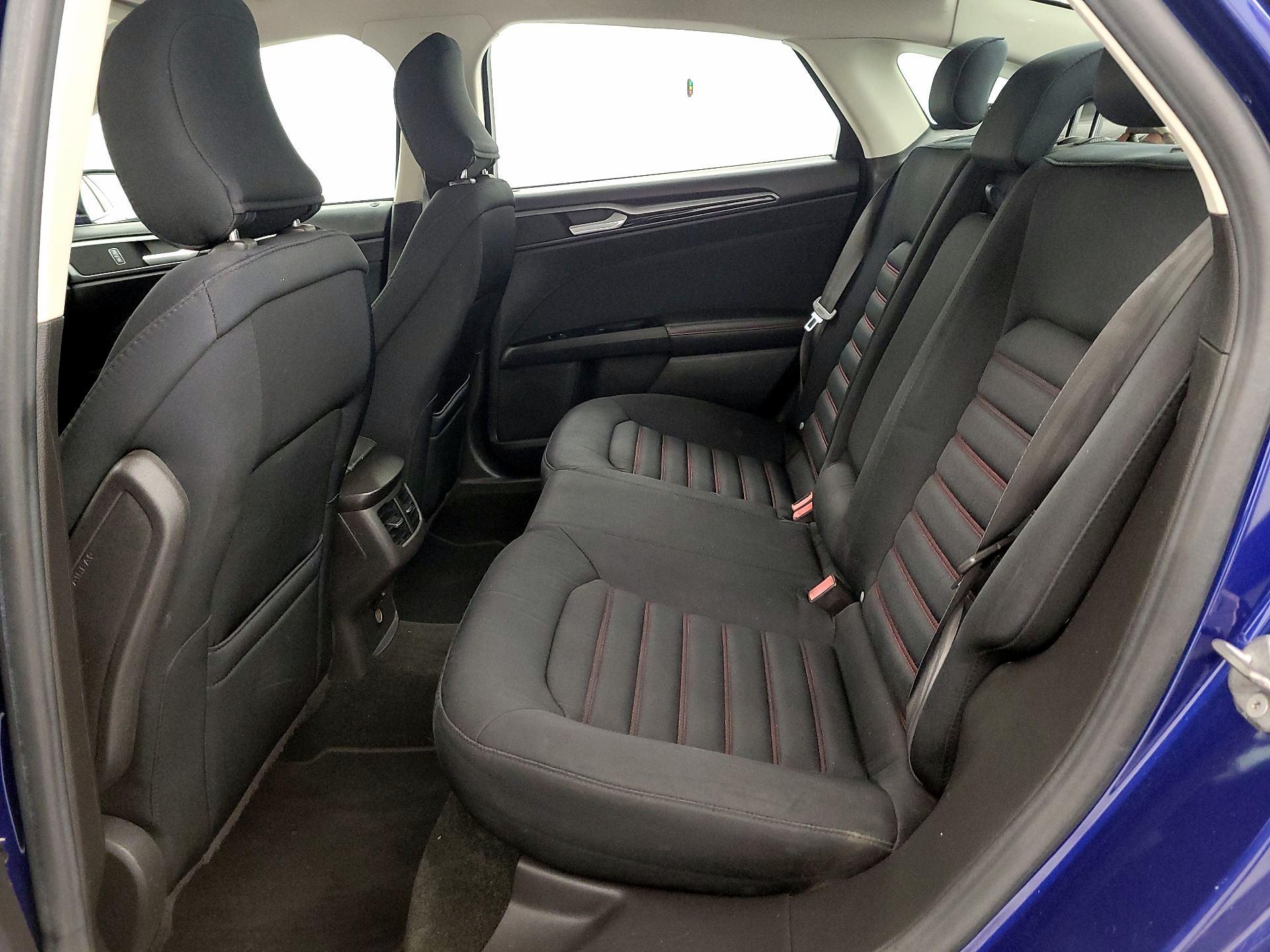 Thumbnail: 2016 Ford Fusion - 20