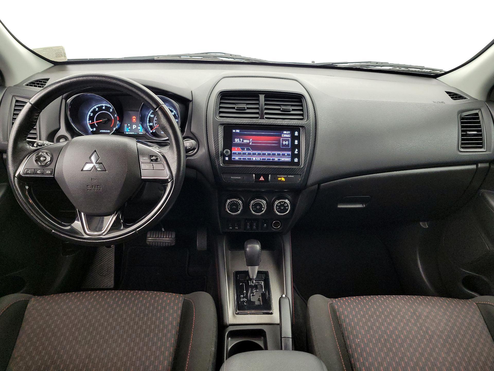 Thumbnail: 2019 Mitsubishi Outlander Sport - 9