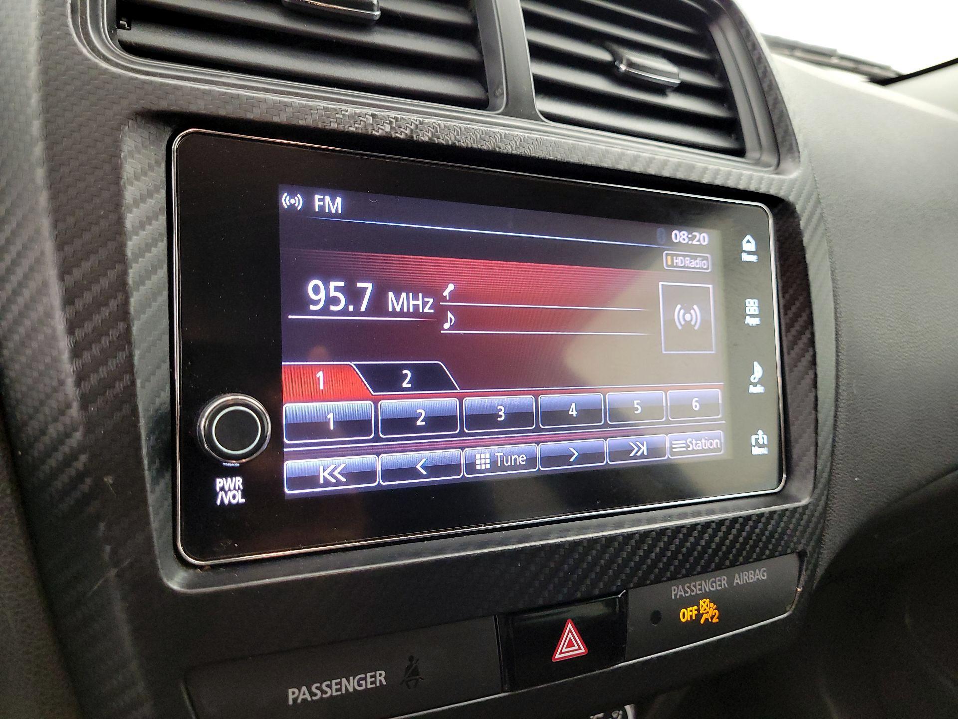 Thumbnail: 2019 Mitsubishi Outlander Sport - 15