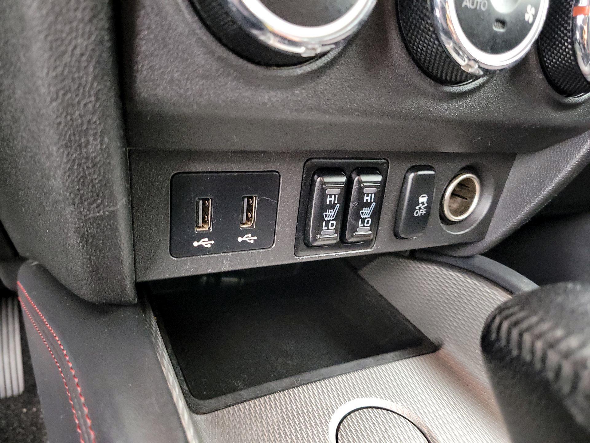 Thumbnail: 2019 Mitsubishi Outlander Sport - 18