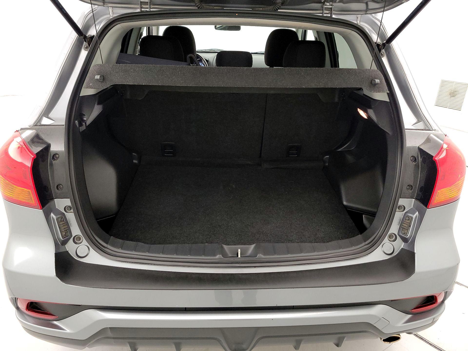 Thumbnail: 2019 Mitsubishi Outlander Sport - 20