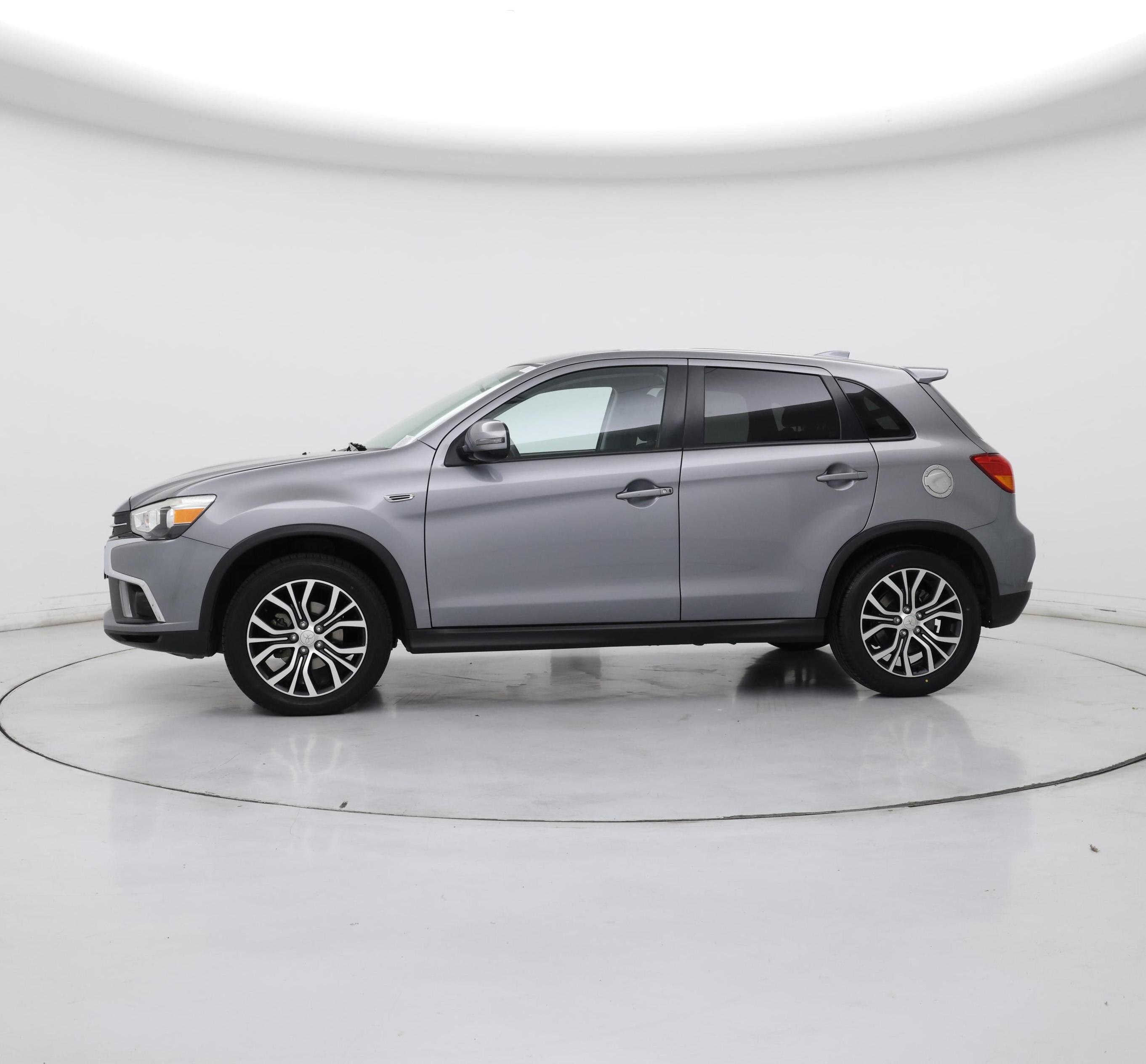Thumbnail: 2019 Mitsubishi Outlander Sport - 3
